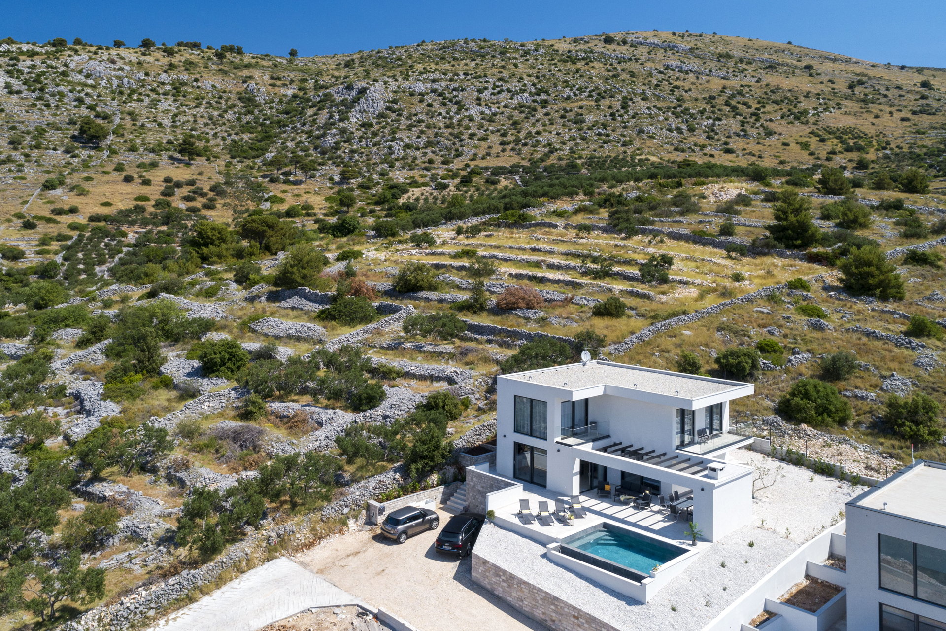 Villa Eoni with Infinity Pool