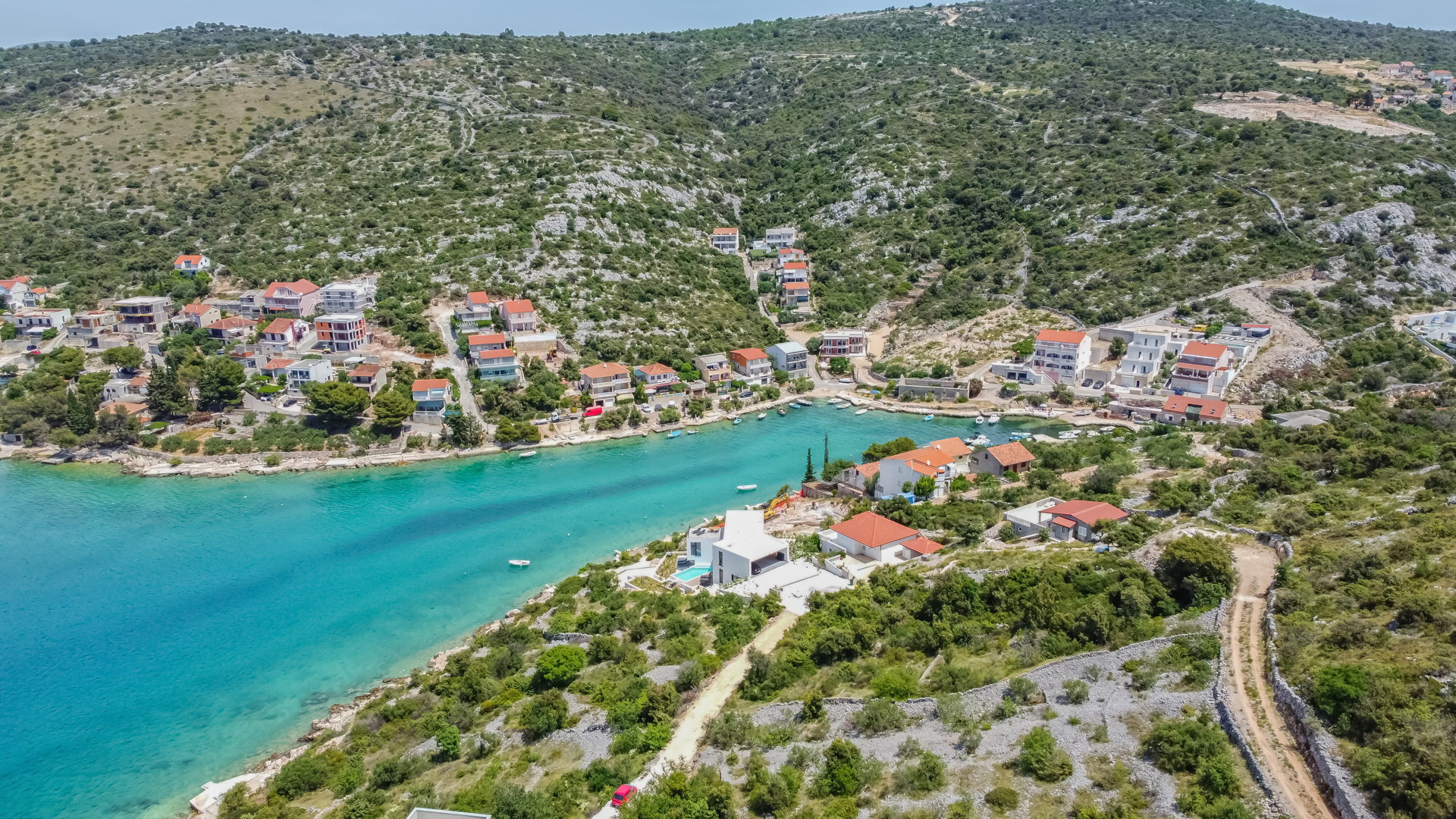 Villa Charming with Pool