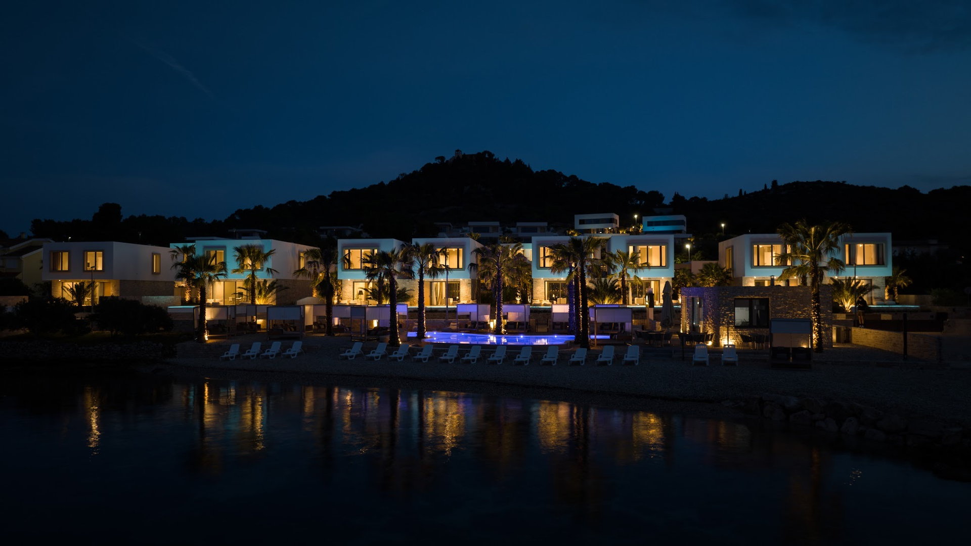 The Palms Resort - Villa President Royal