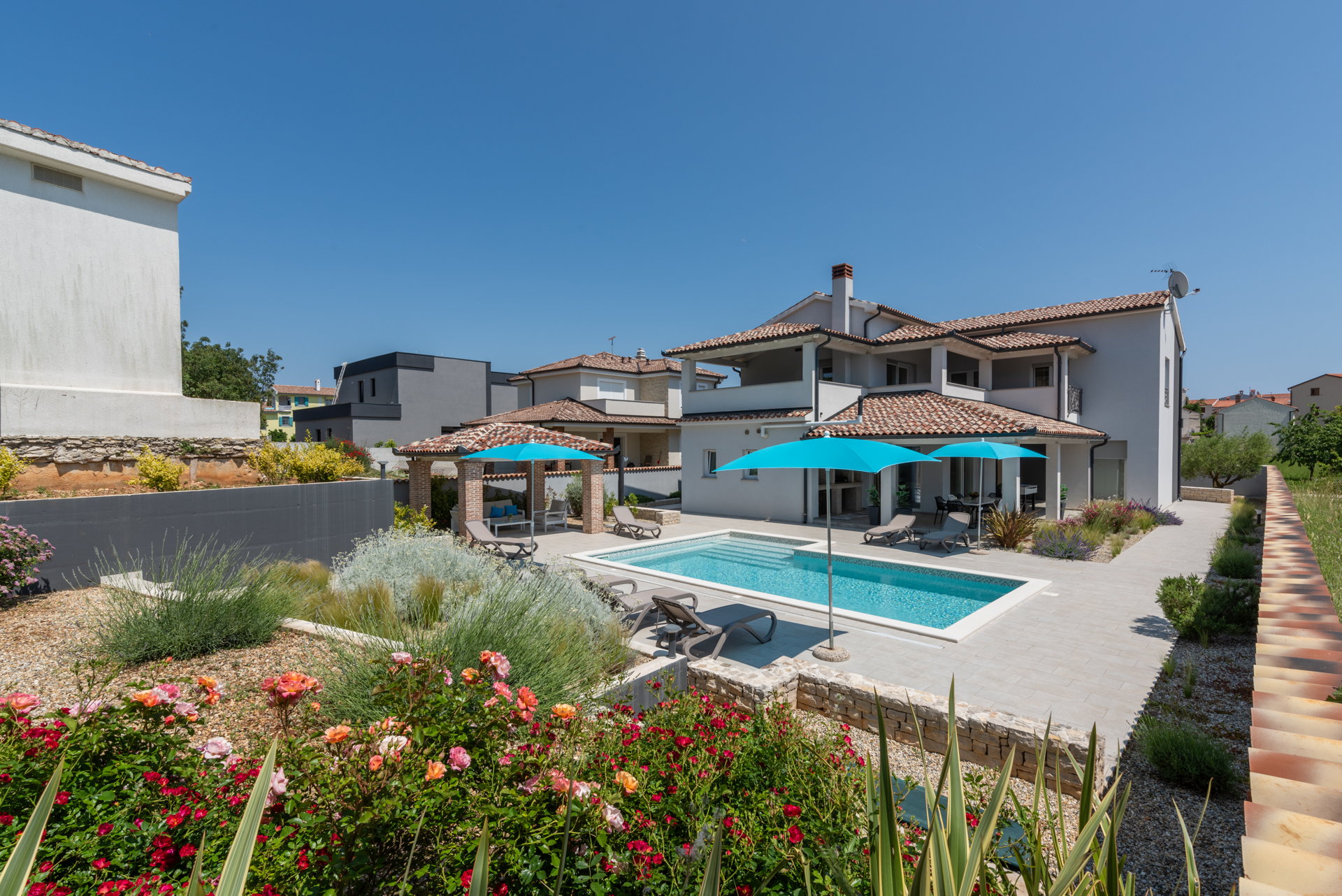 Villa Eclectica with Pool