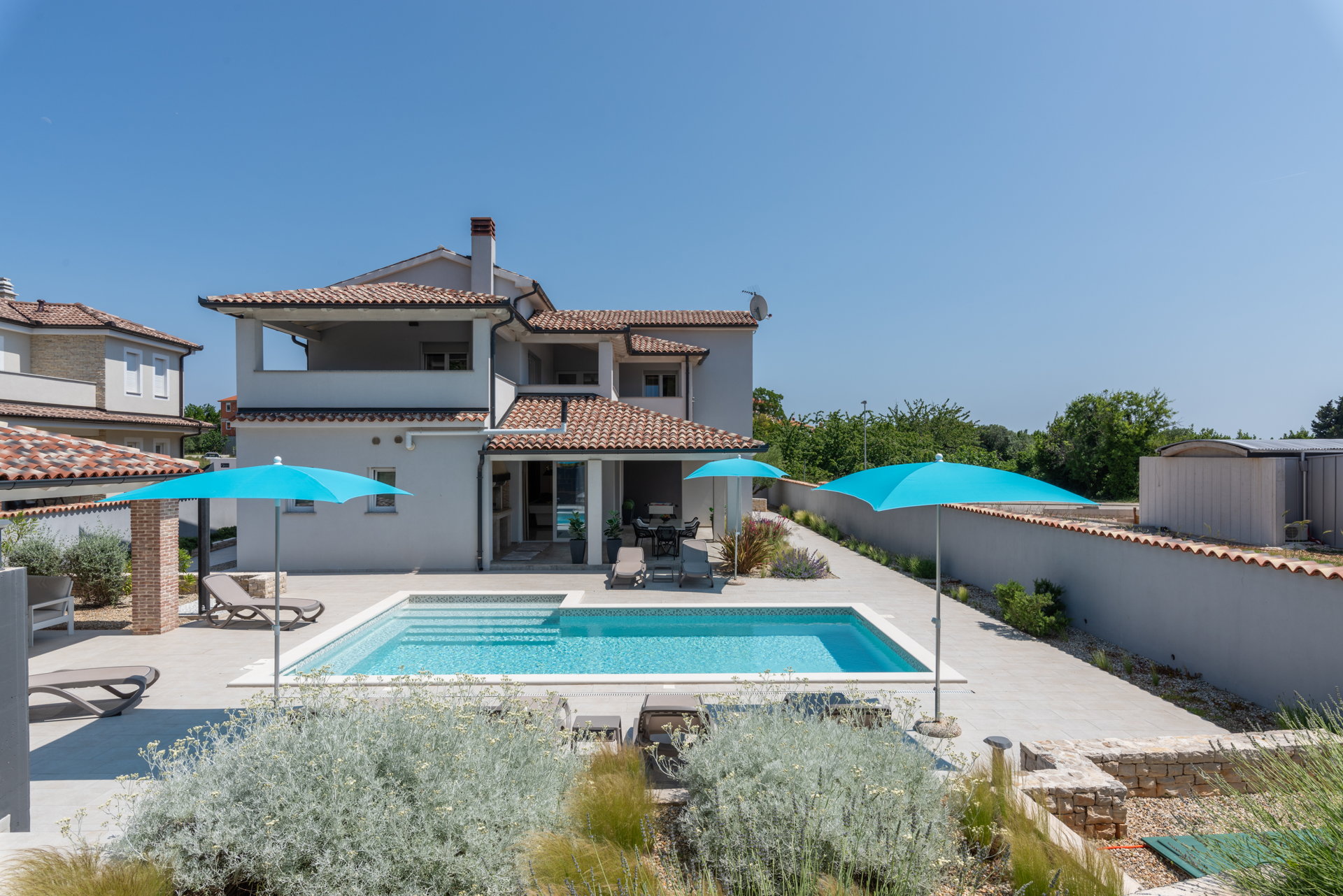 Villa Eclectica with Pool