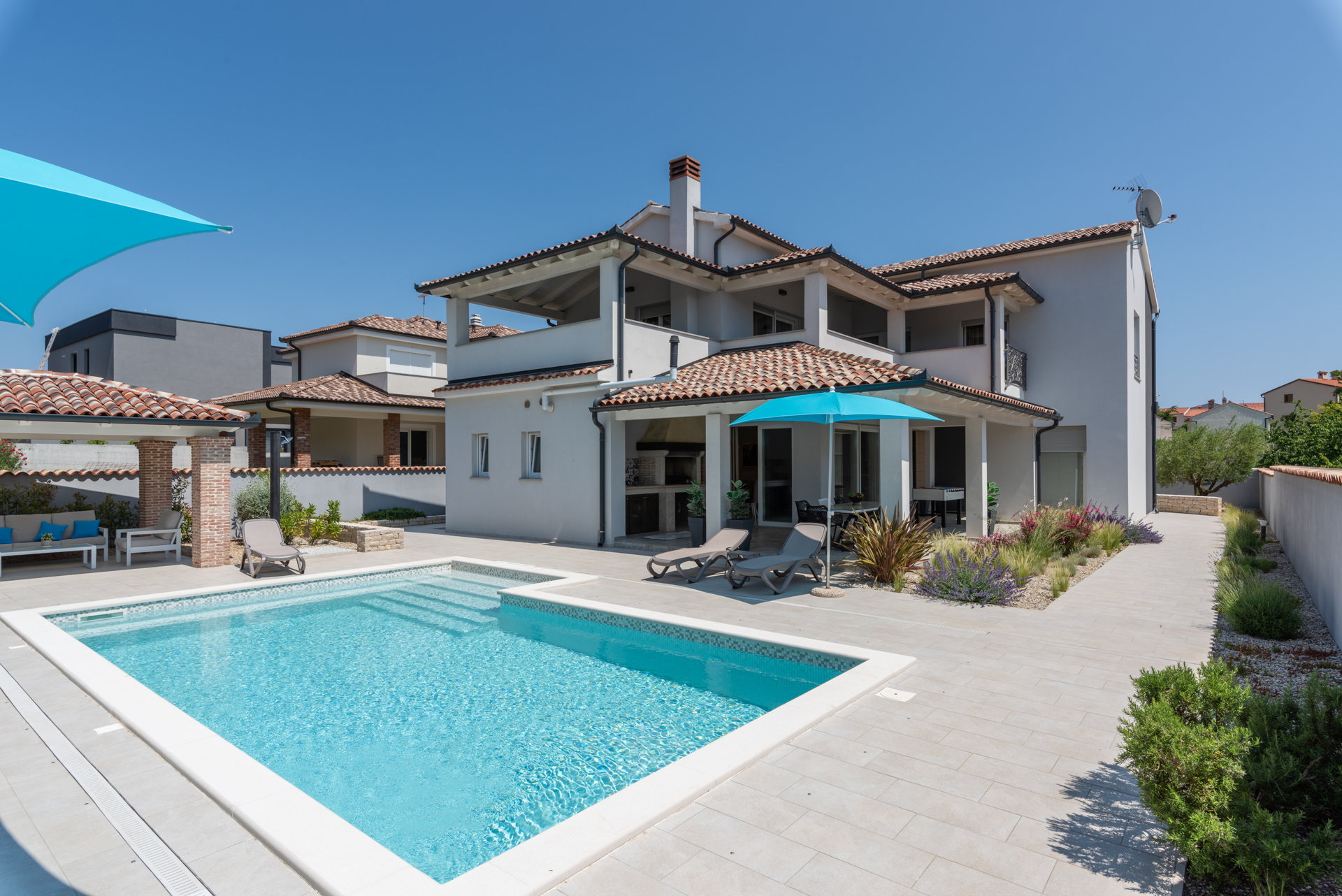 Villa Eclectica with Pool
