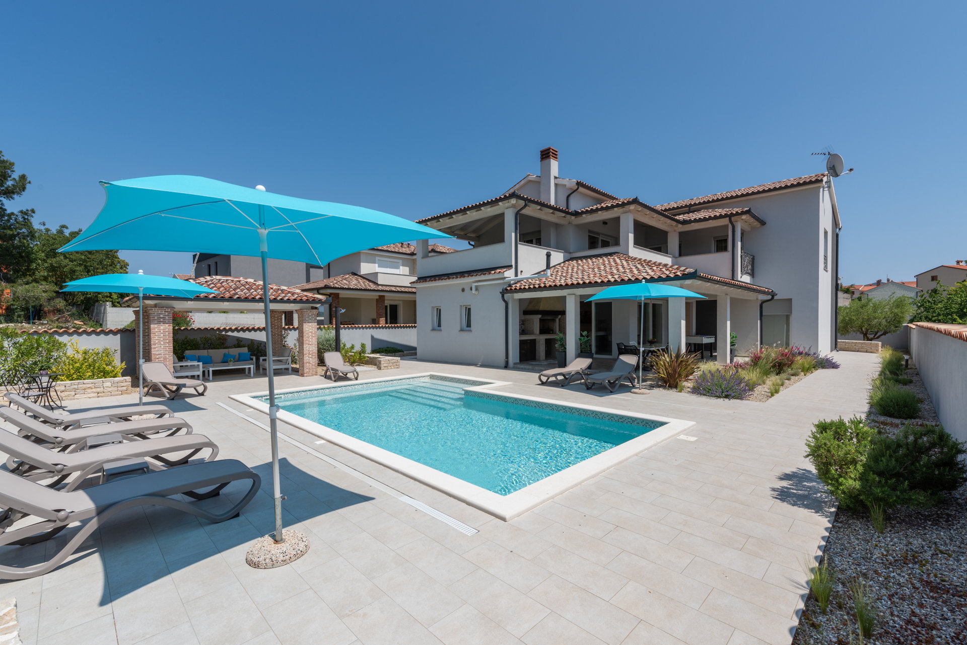 Villa Eclectica with Pool
