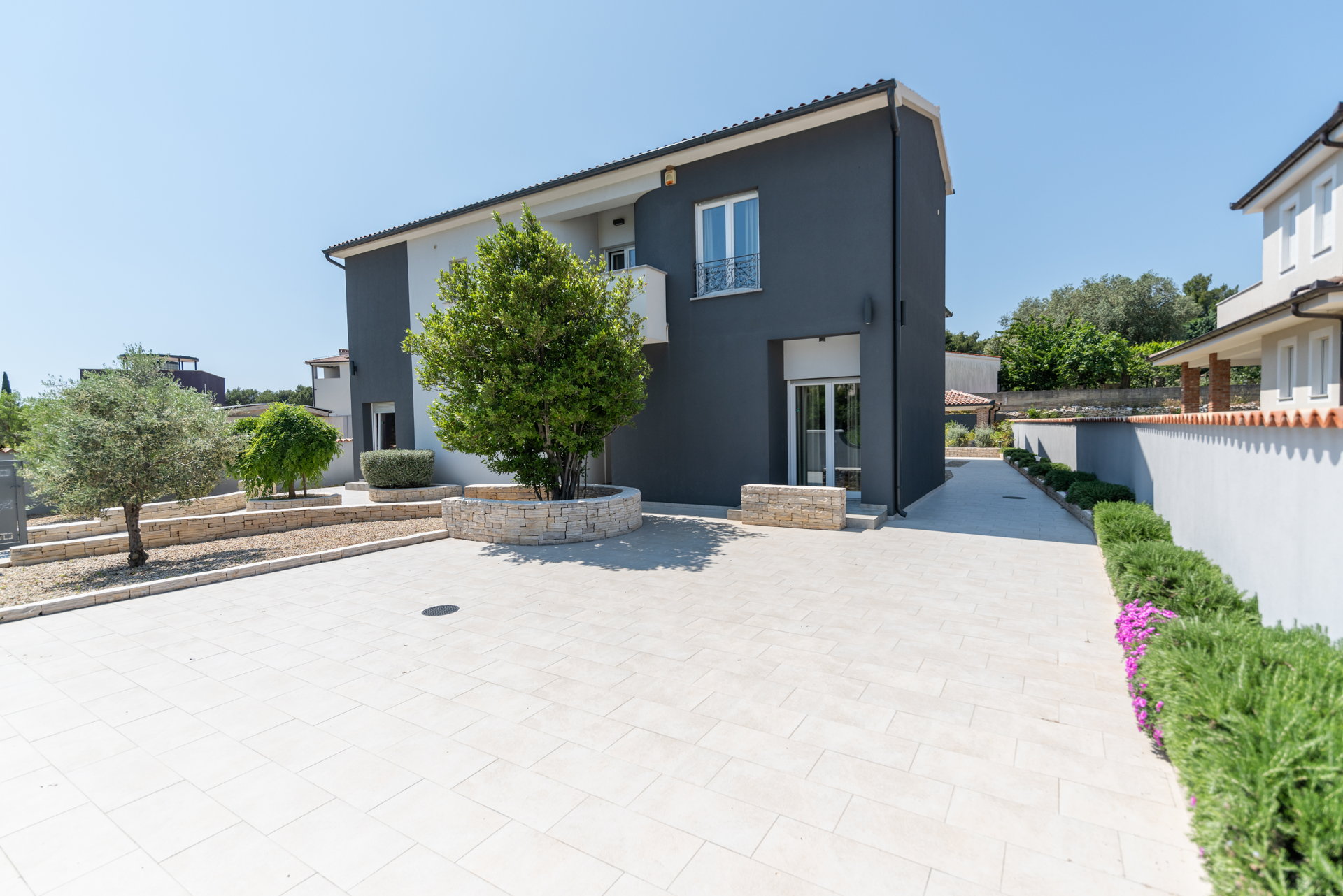 Villa Eclectica with Pool