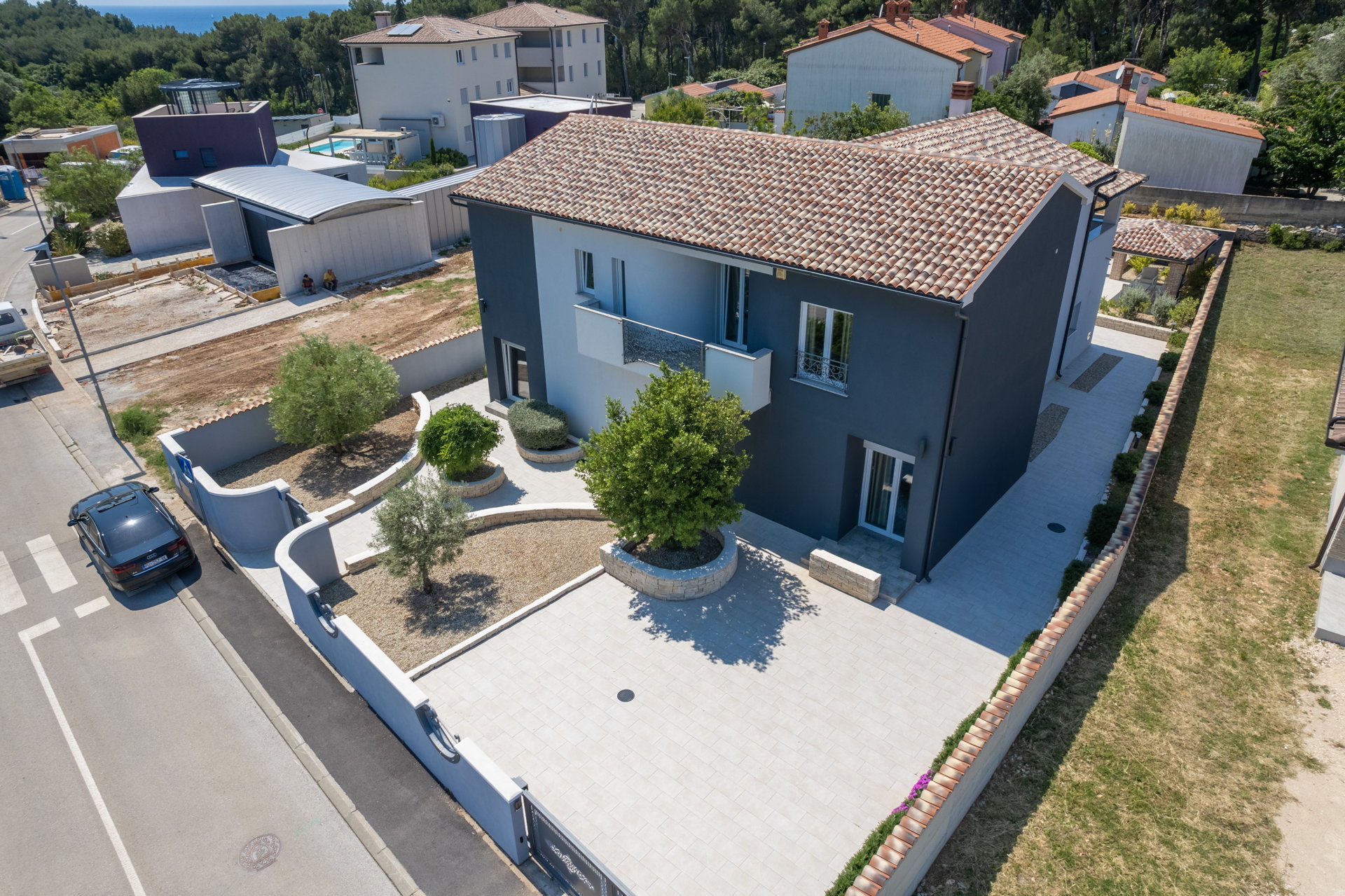 Villa Eclectica with Pool