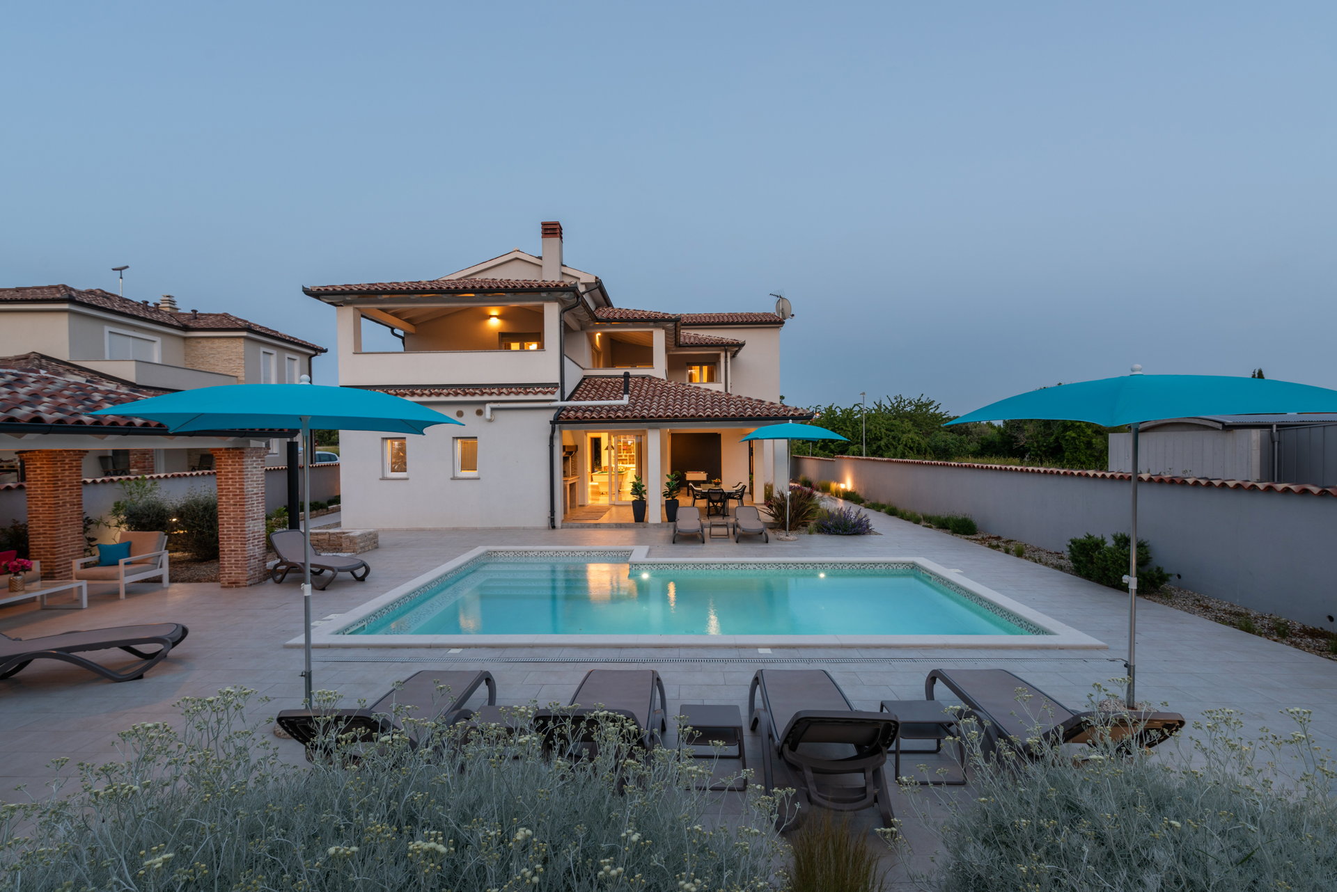 Villa Eclectica with Pool