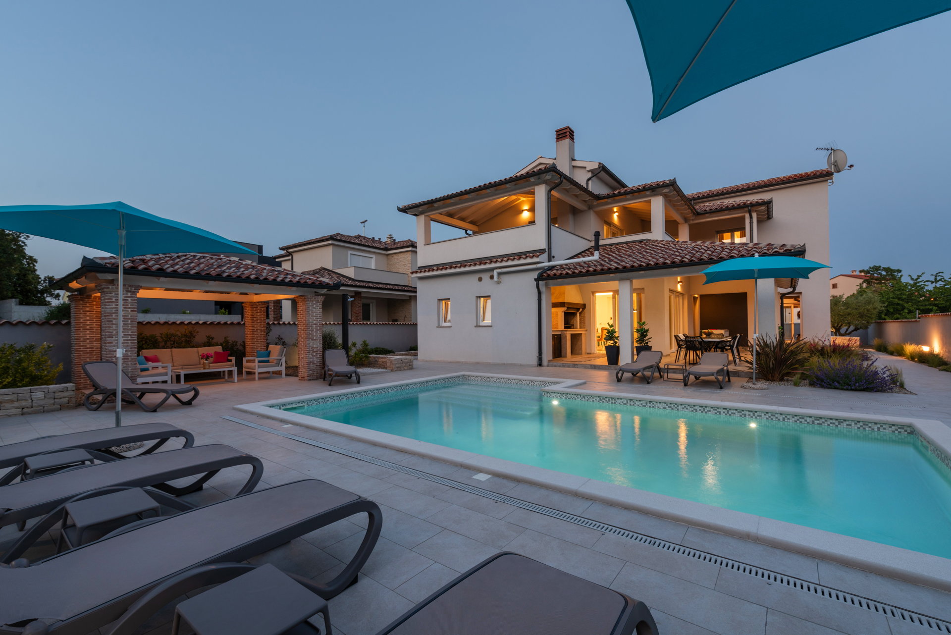 Villa Eclectica with Pool
