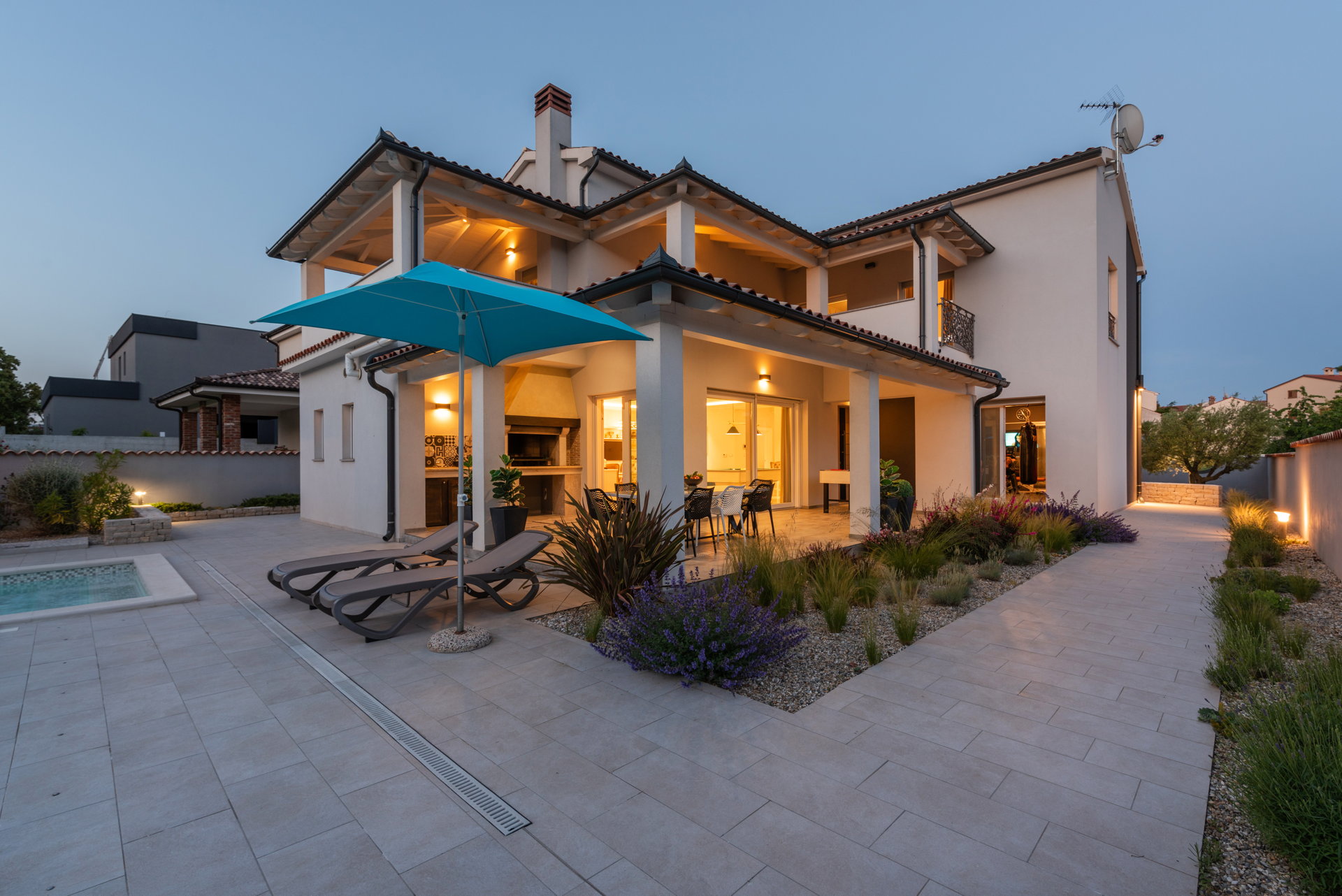 Villa Eclectica with Pool