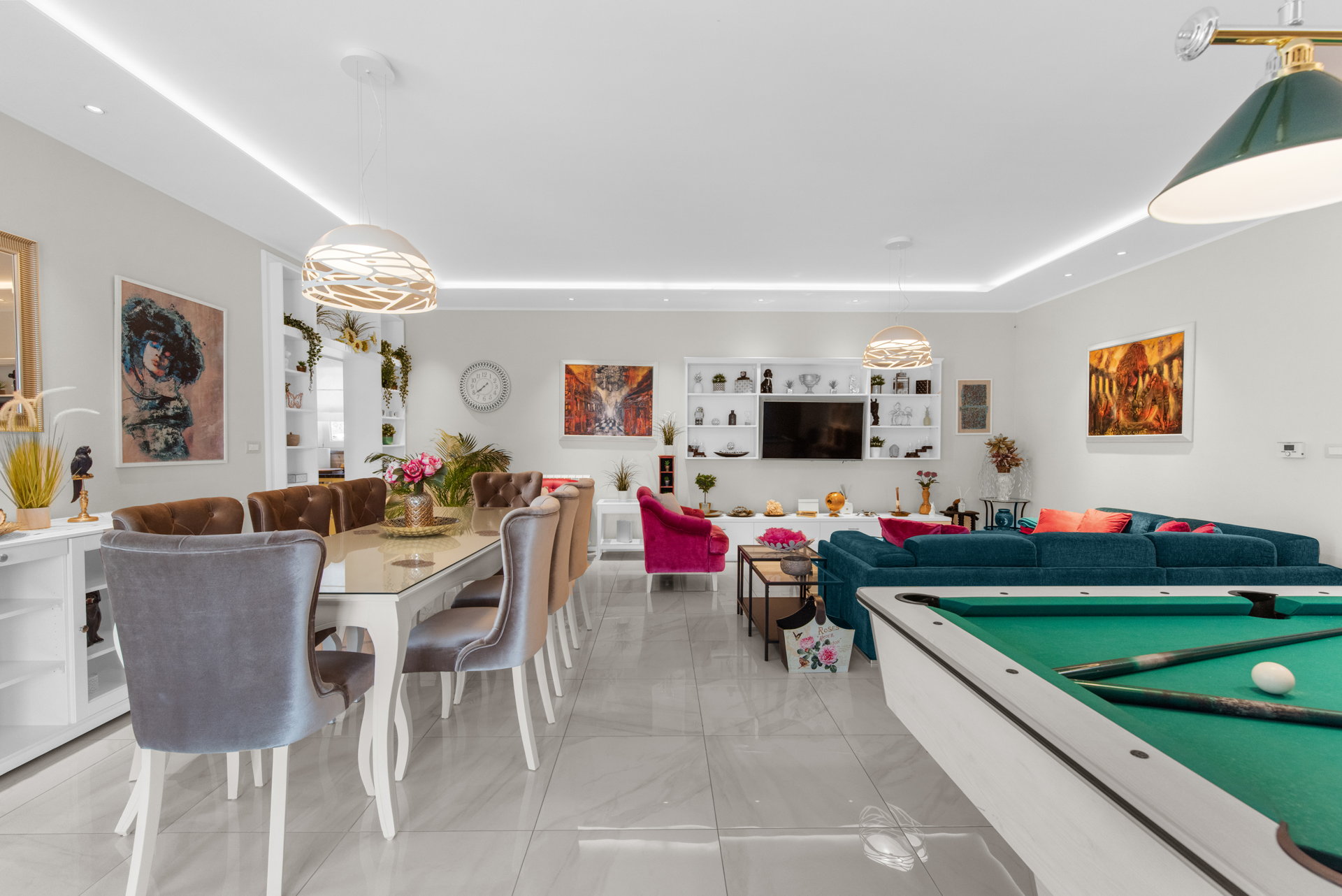 Villa Eclectica with Pool