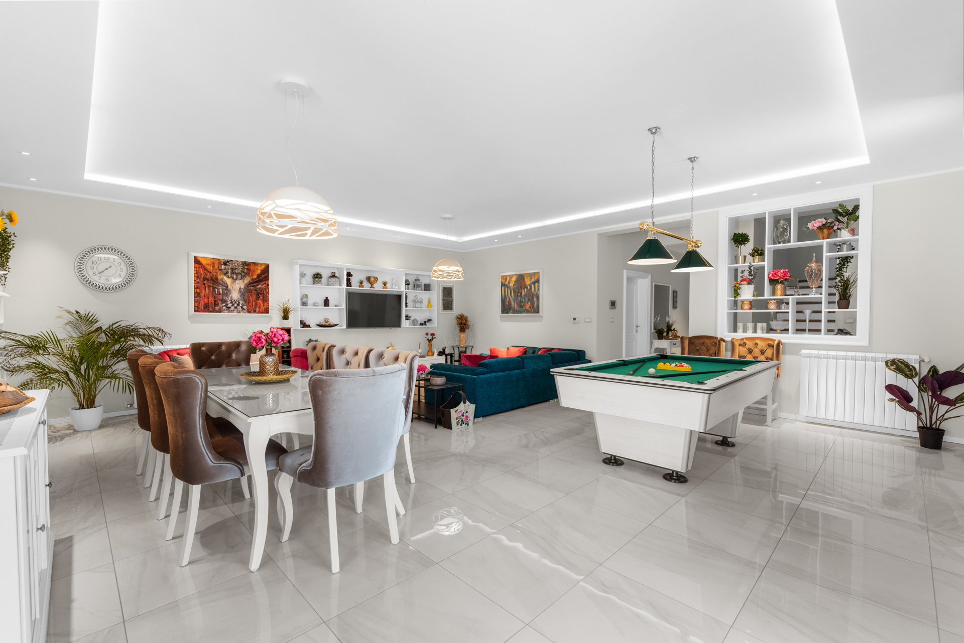 Villa Eclectica with Pool