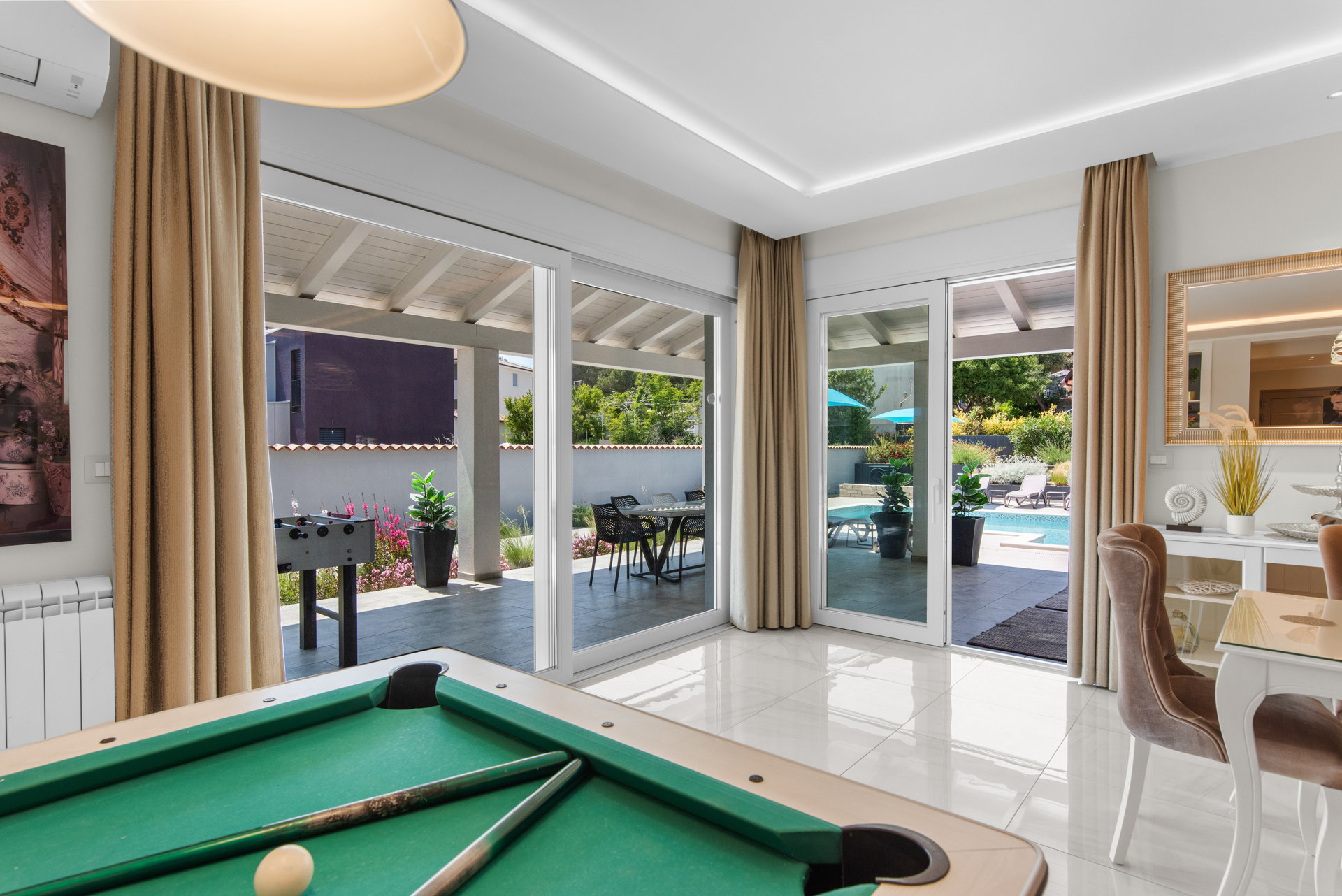 Villa Eclectica with Pool