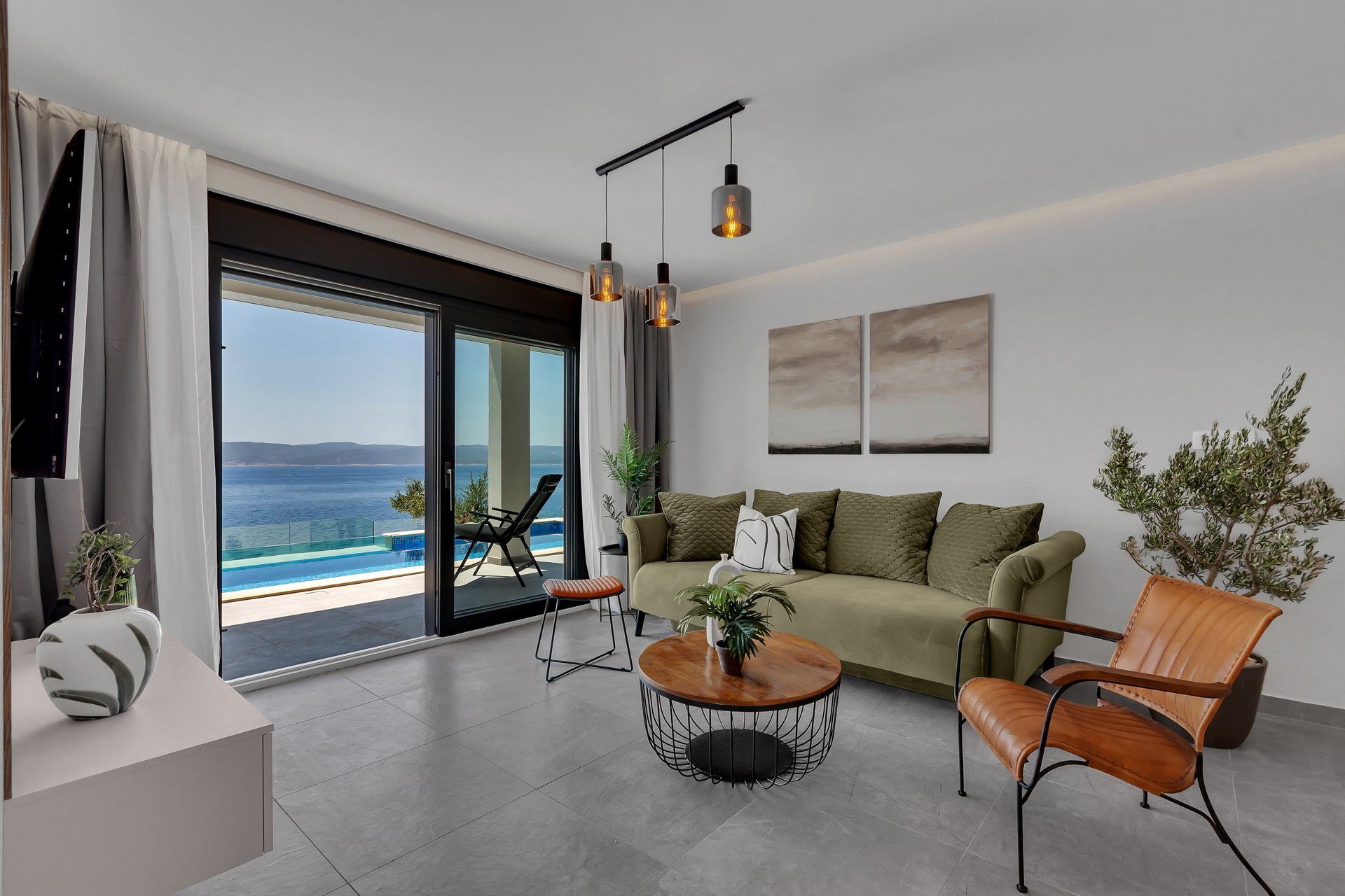 Beachfront Villa Immortelle with Pool