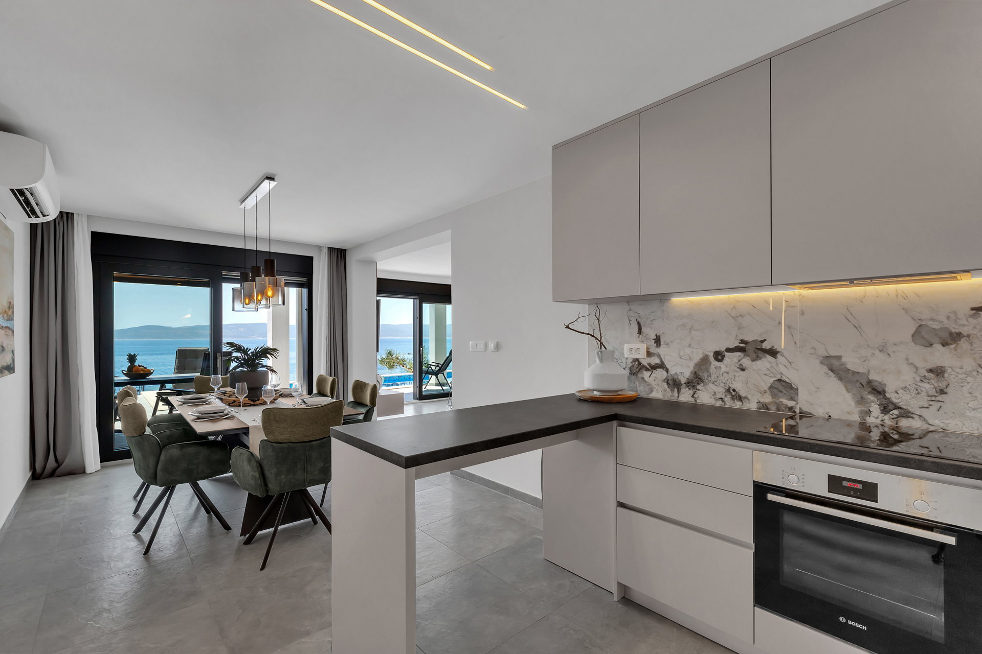 Beachfront Villa Immortelle with Pool