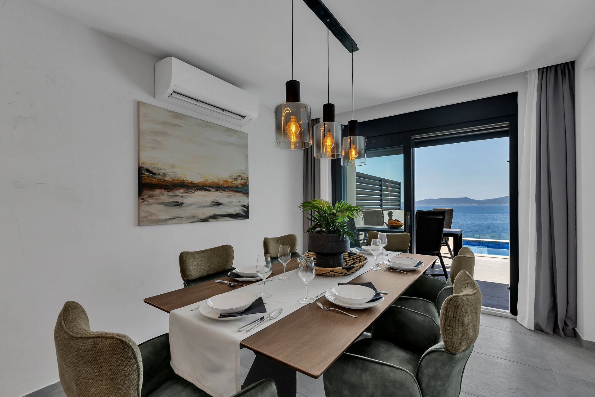 Beachfront Villa Immortelle with Pool