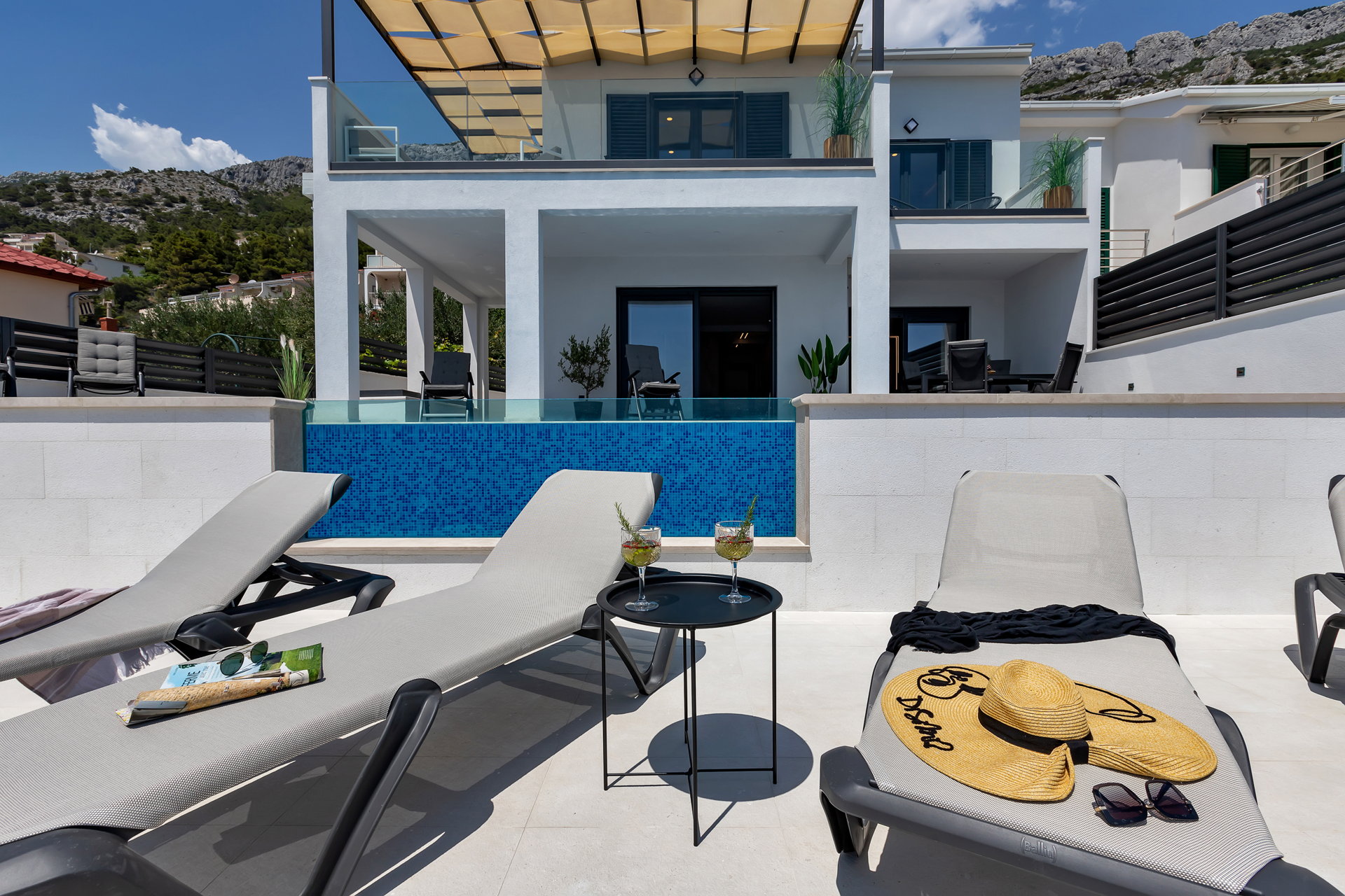 Beachfront Villa Immortelle with Pool