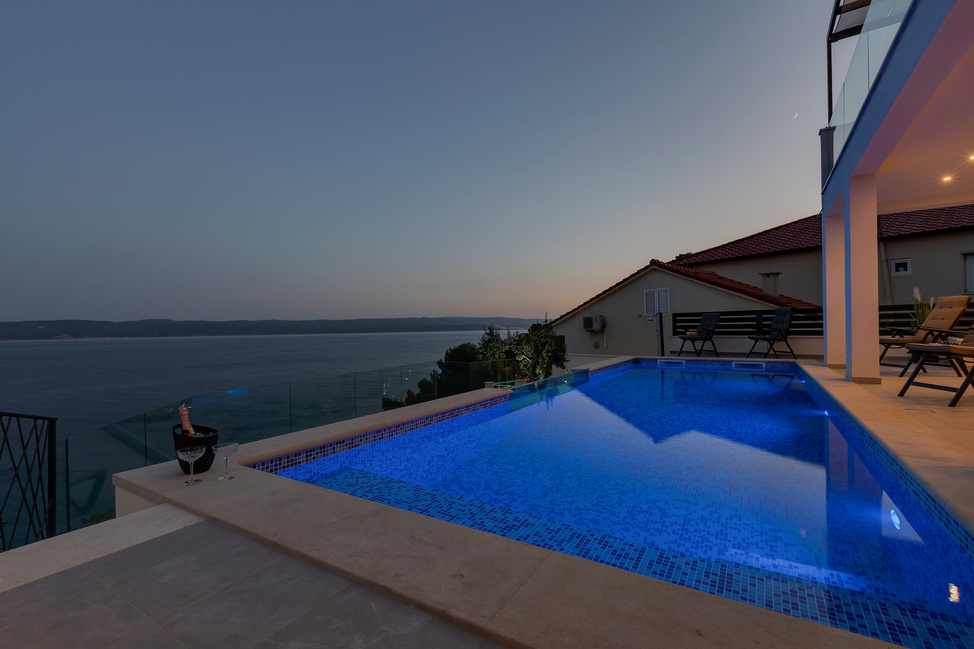 Beachfront Villa Immortelle with Pool