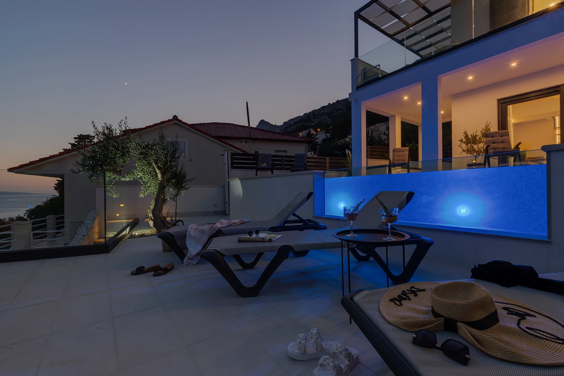 Beachfront Villa Immortelle with Pool