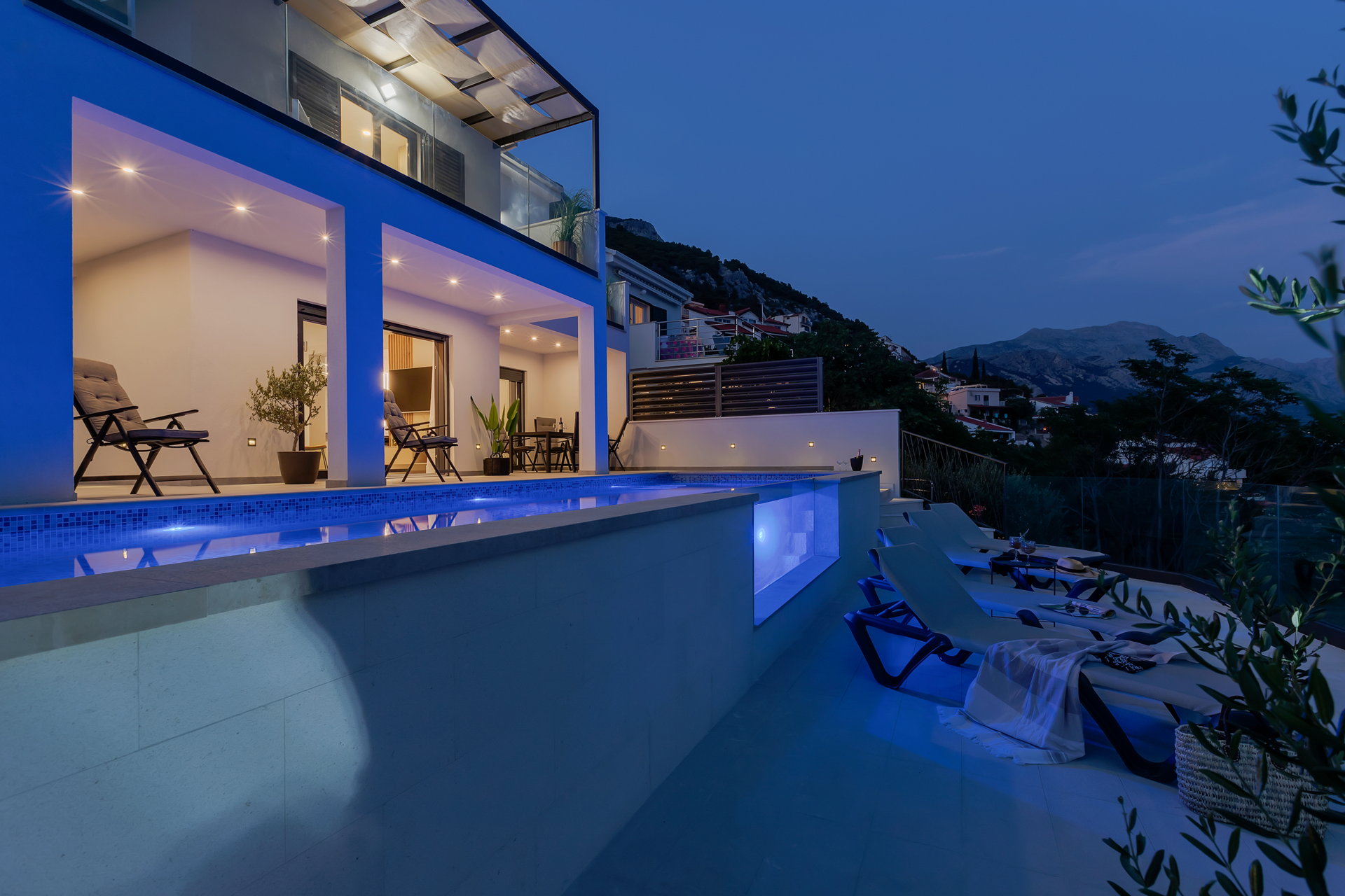 Beachfront Villa Immortelle with Pool