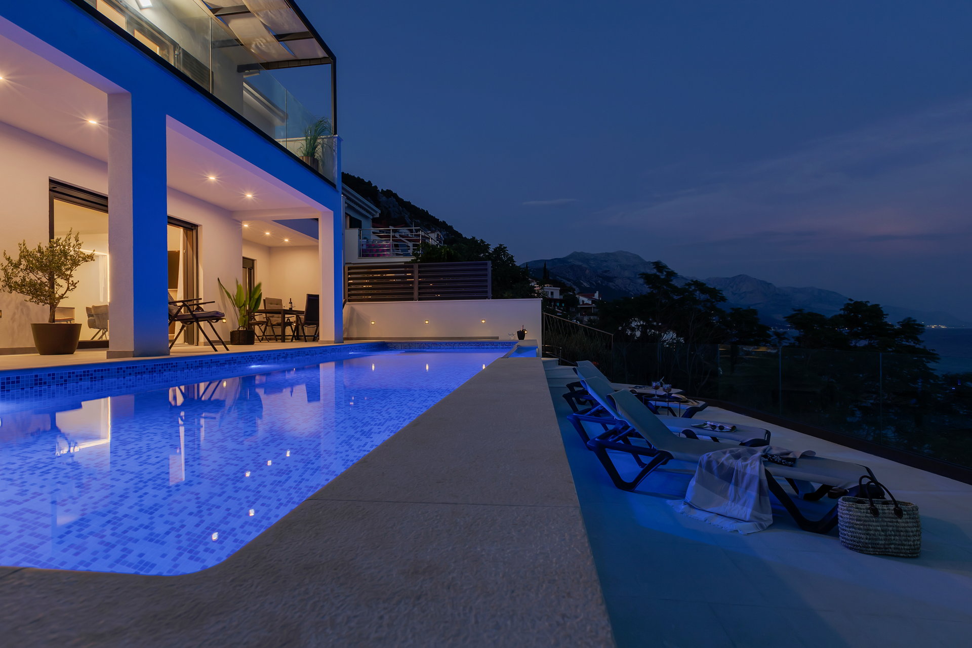 Beachfront Villa Immortelle with Pool