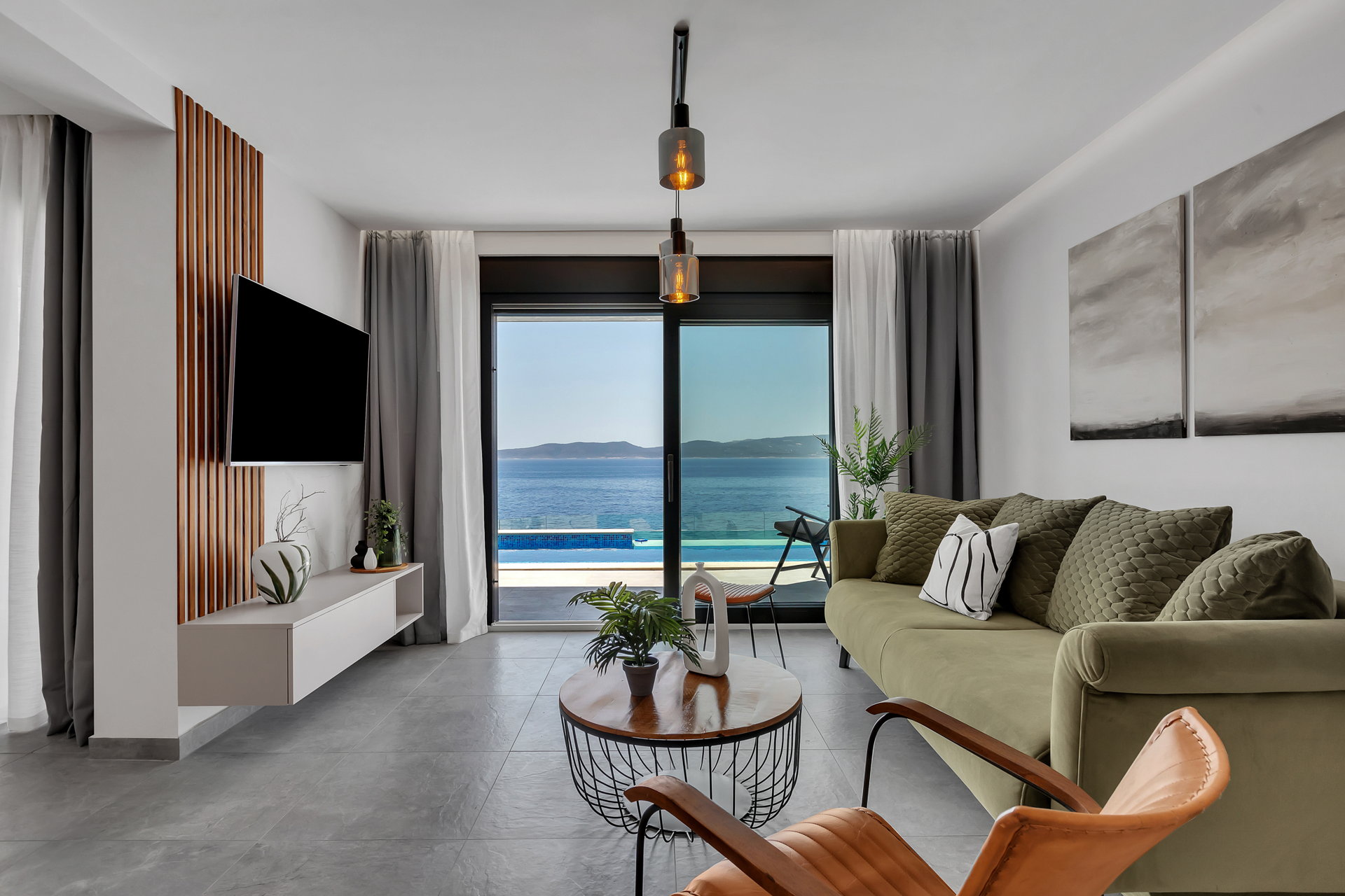 Beachfront Villa Immortelle with Pool