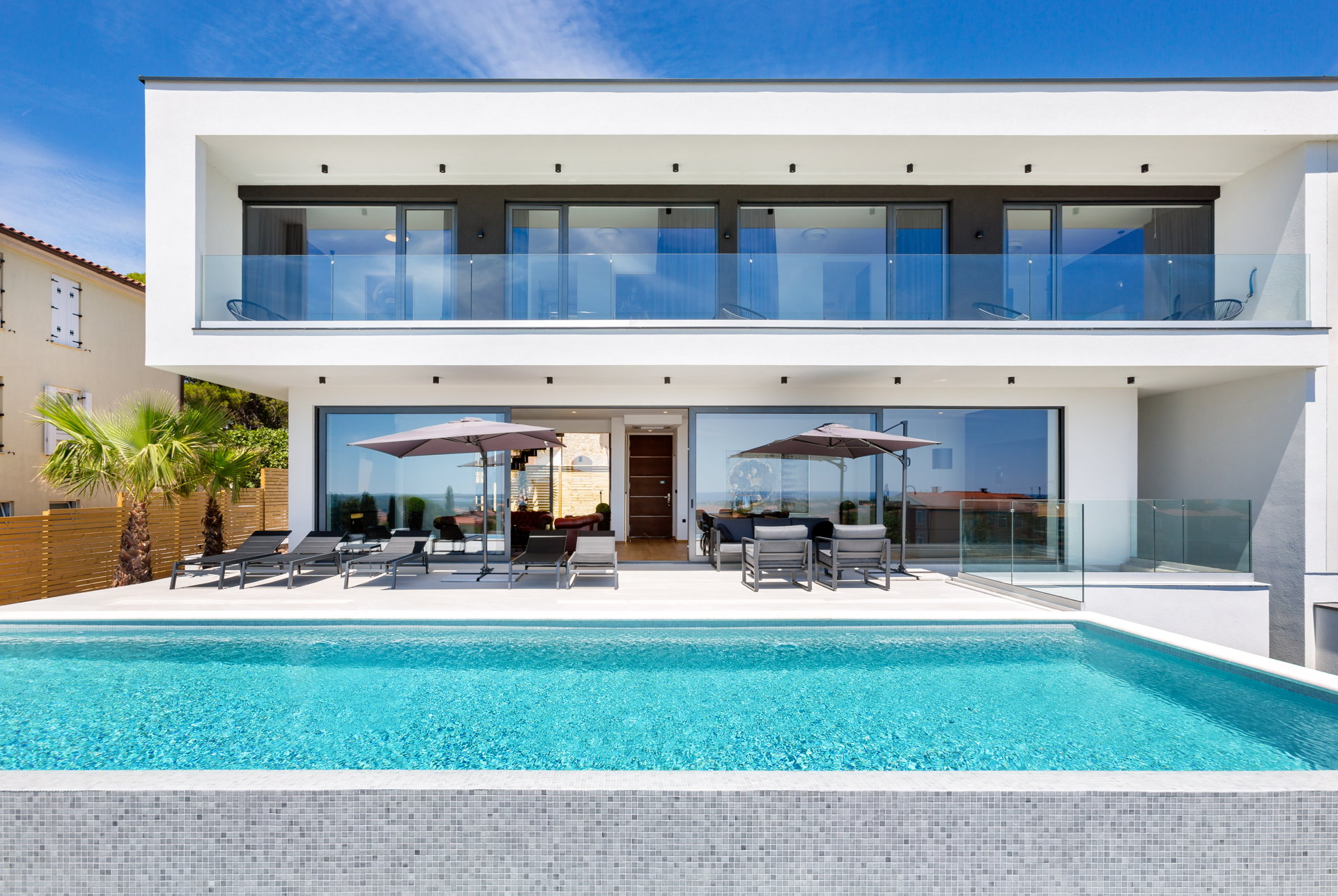 Luxury Villa Maroon with Pool