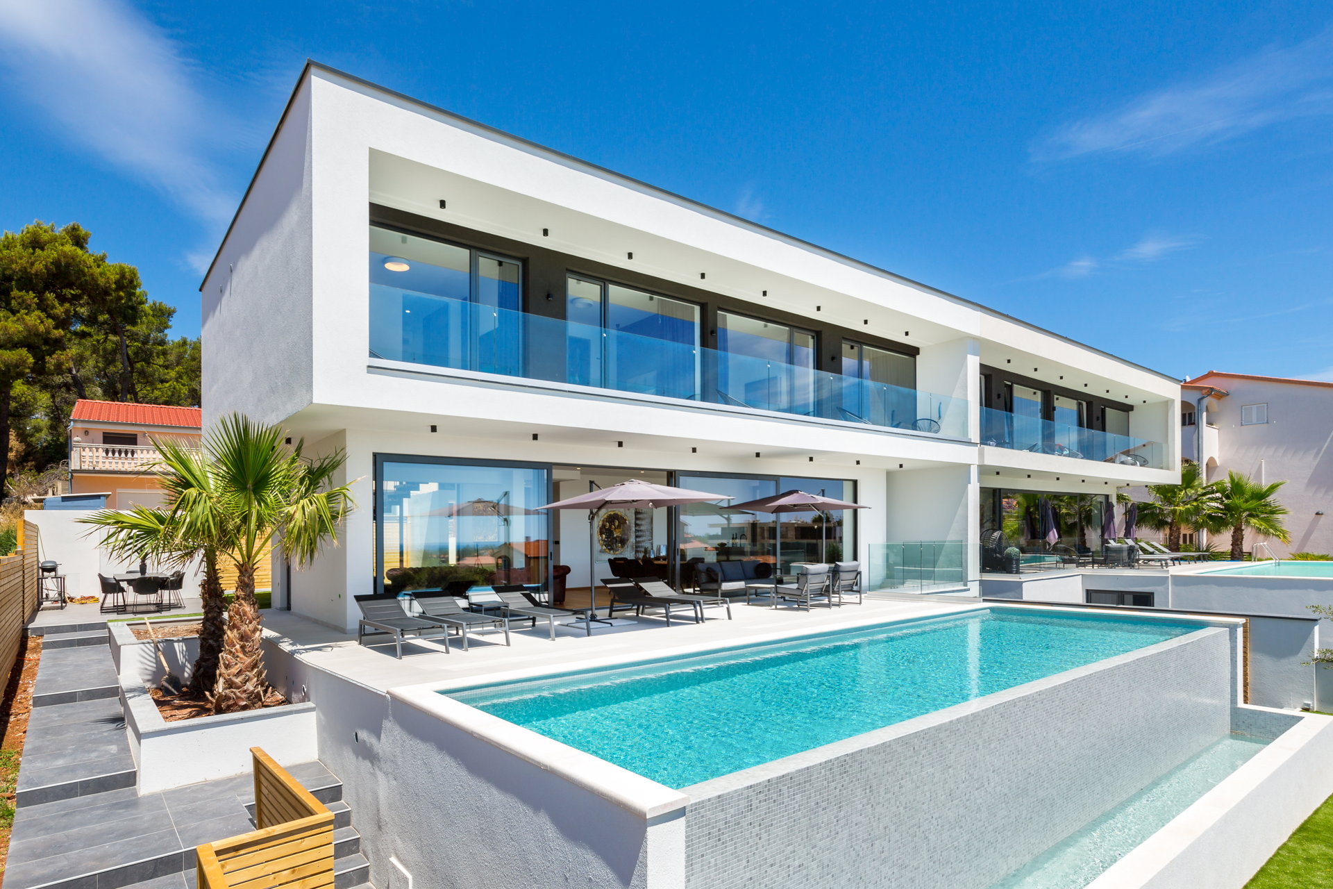Luxury Villa Maroon with Pool