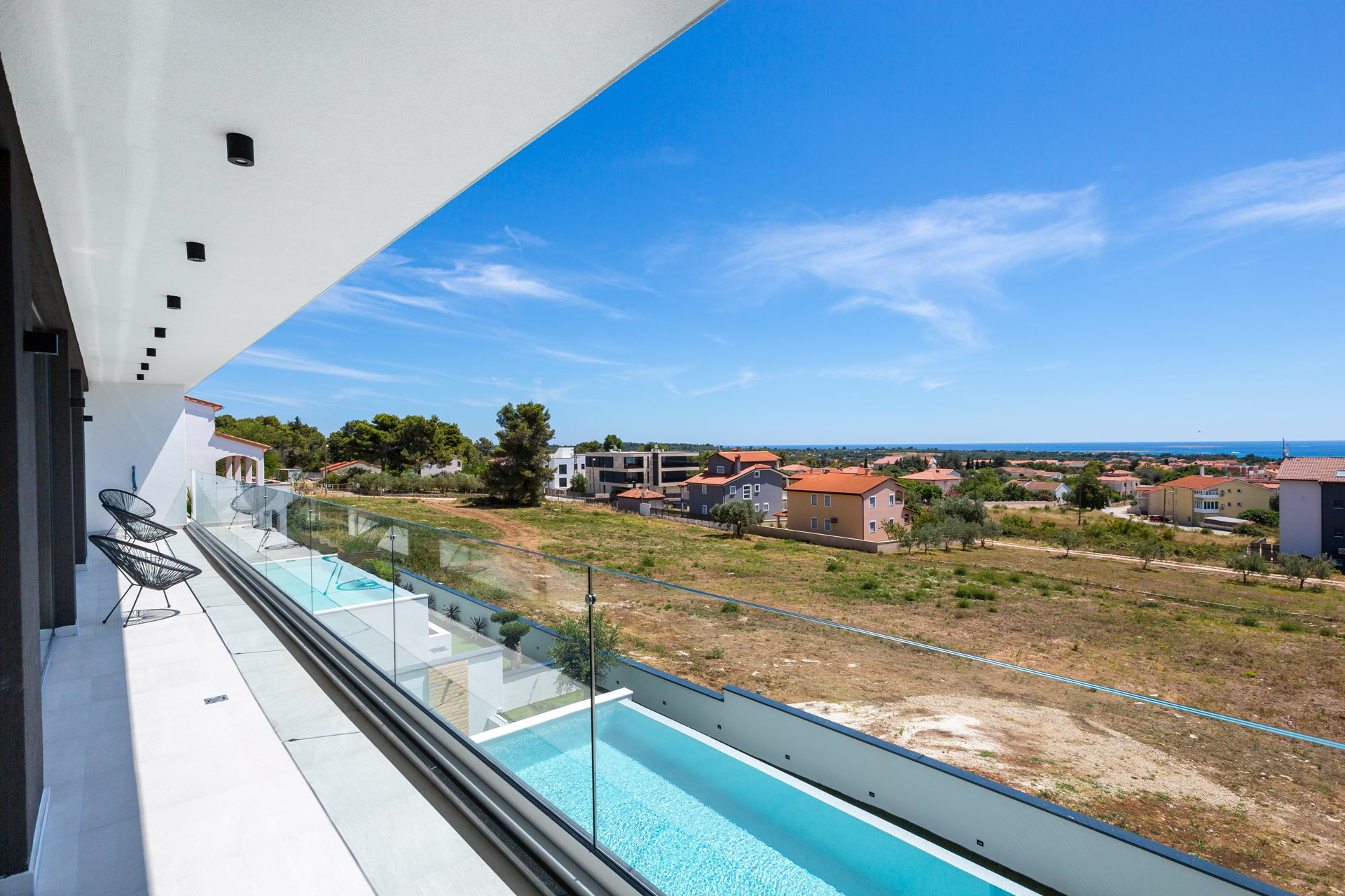 Luxury Villa Maroon with Pool