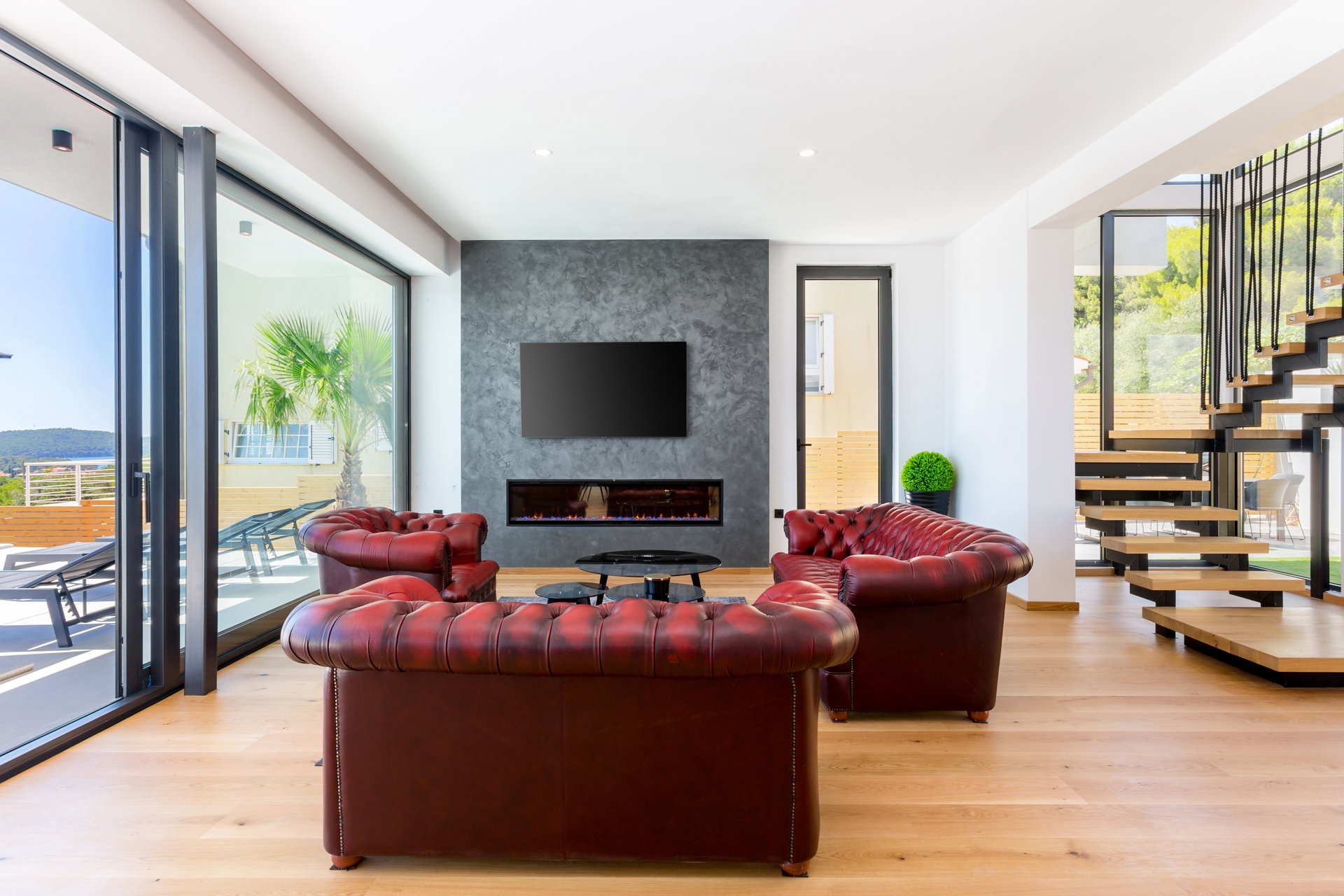 Luxury Villa Maroon with Pool