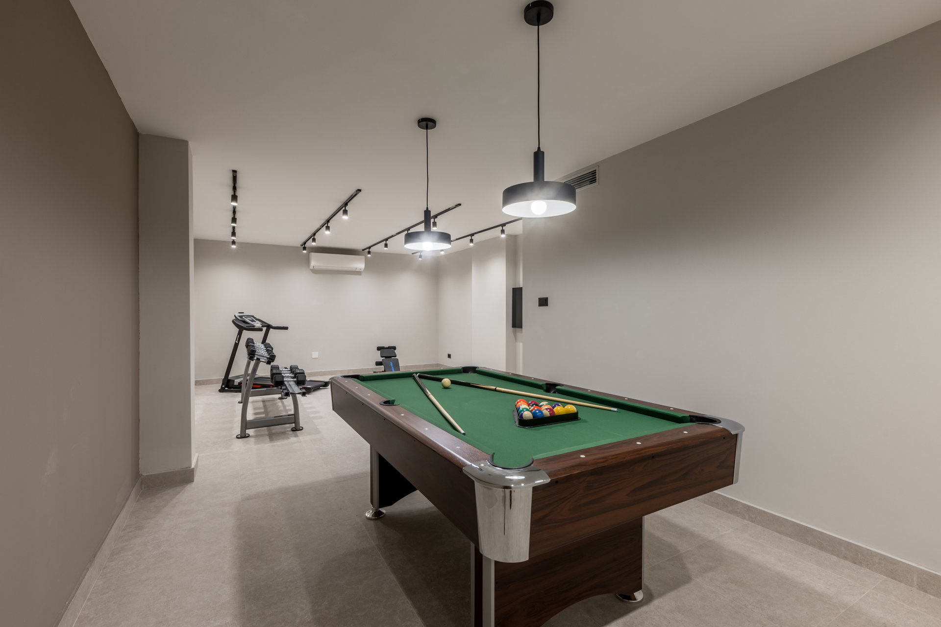 Beachfront Villa Fine Time with Pool I