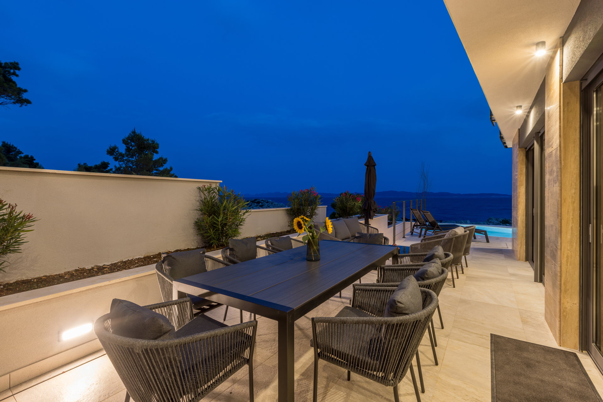 Beachfront Villa Fine Time with Pool I