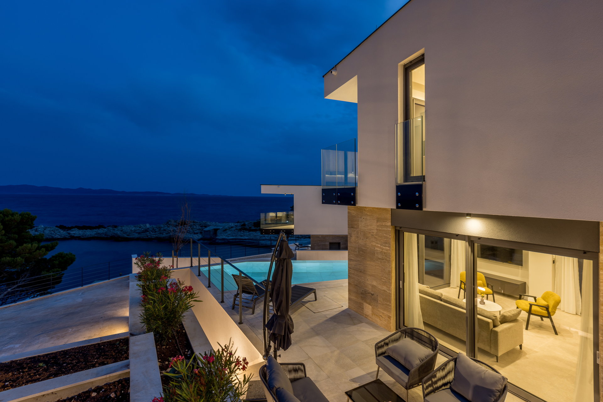 Beachfront Villa Fine Time with Pool I