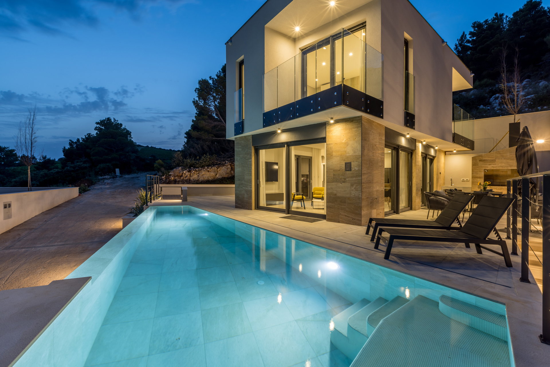 Beachfront Villa Fine Time with Pool I