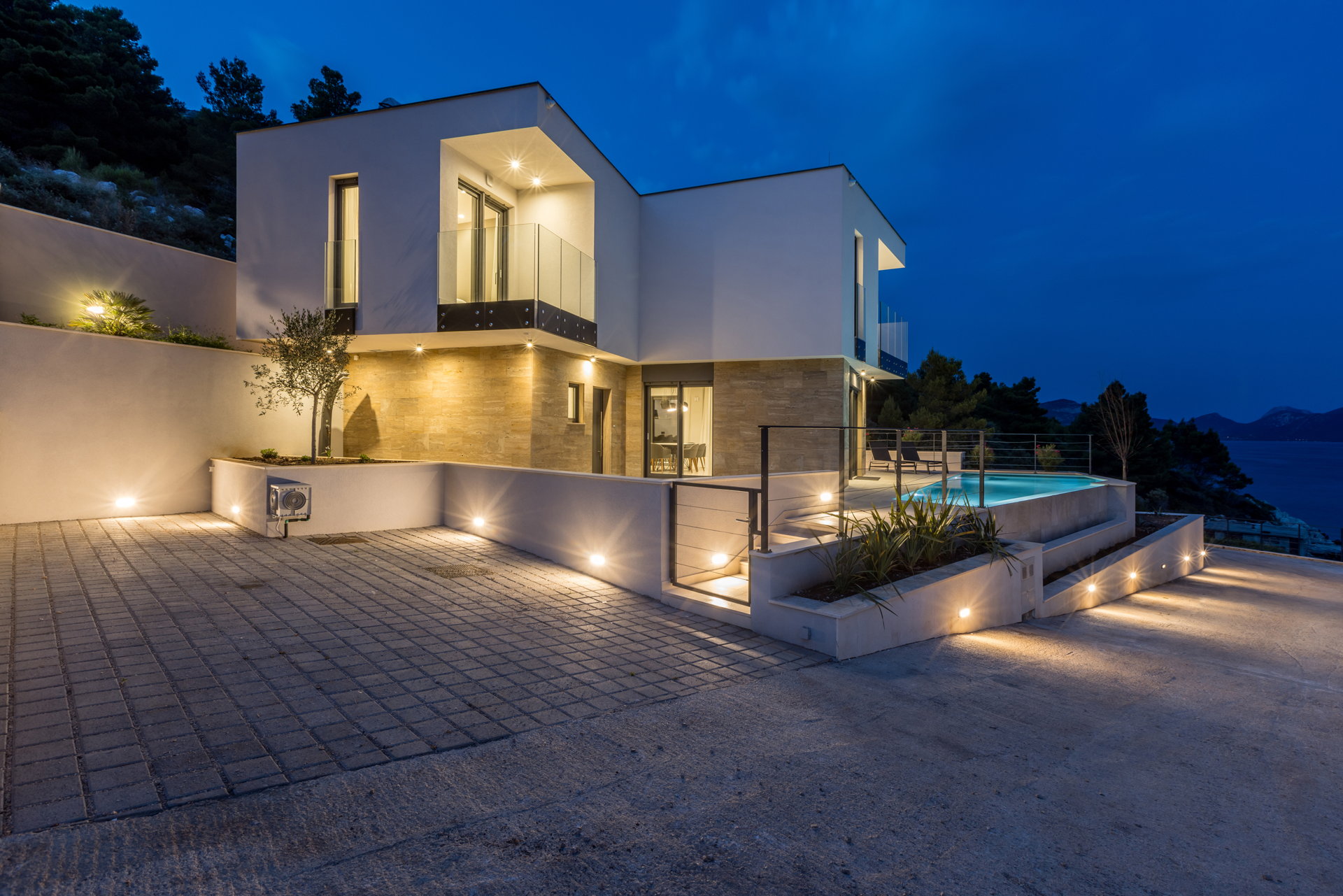 Beachfront Villa Fine Time with Pool I