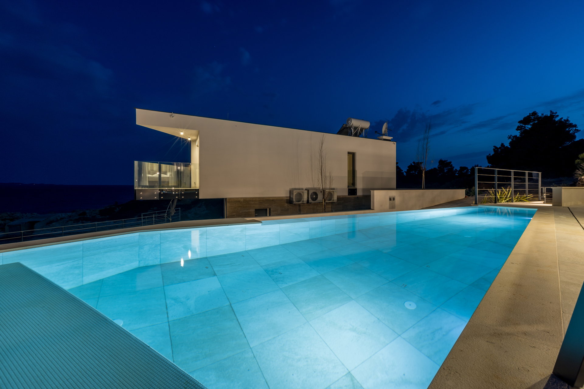 Beachfront Villa Fine Time with Pool I