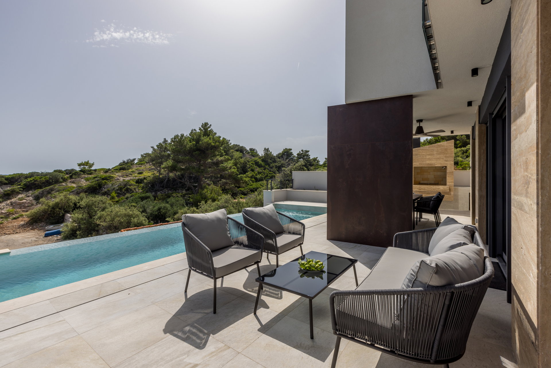 Beachfront Villa Fine Time with Pool II