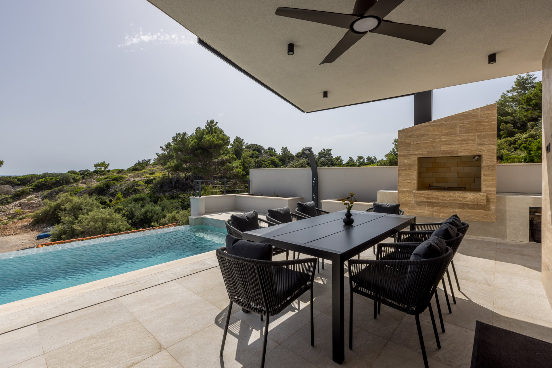 Beachfront Villa Fine Time with Pool II