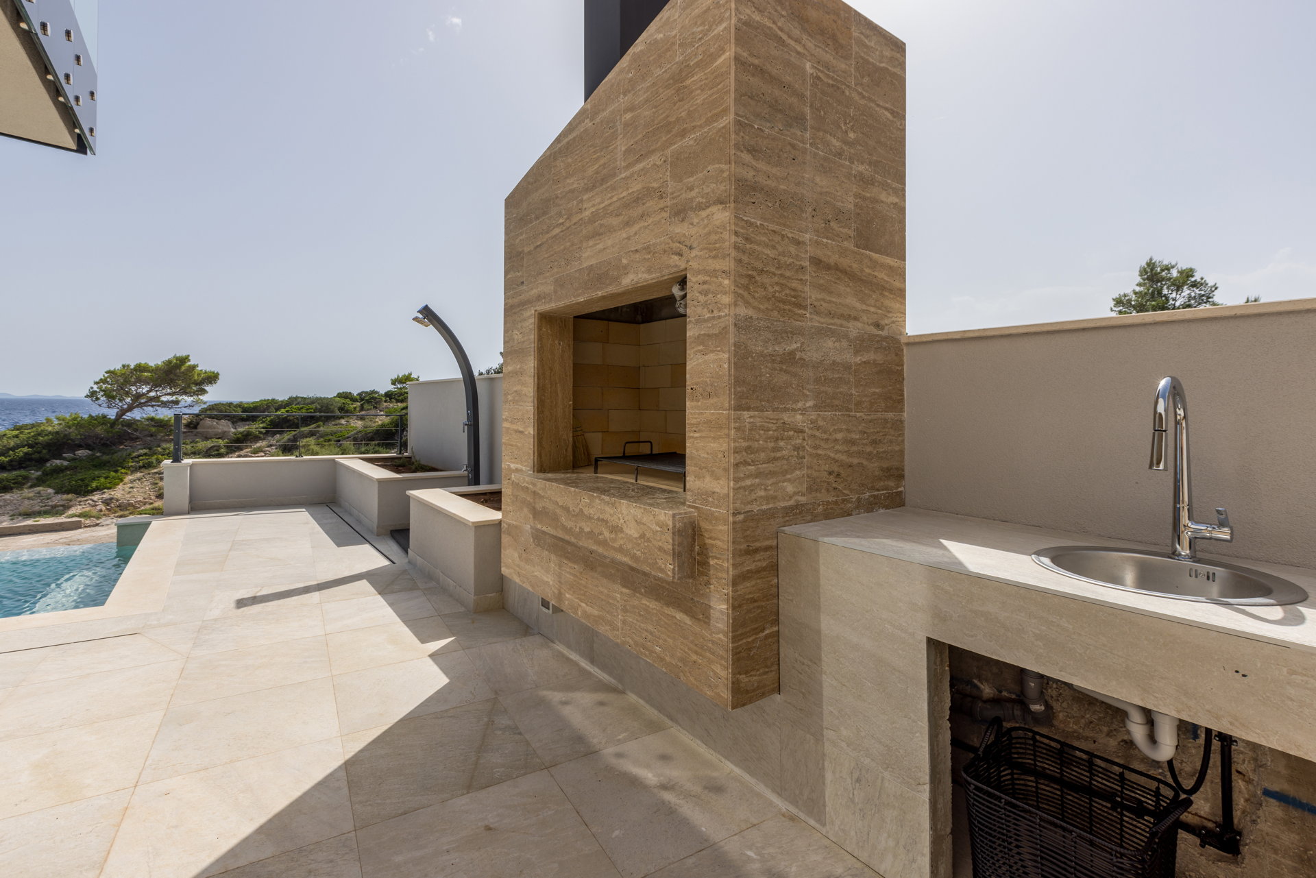 Beachfront Villa Fine Time with Pool II