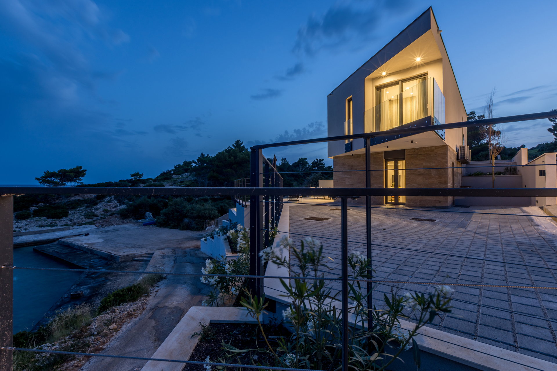 Beachfront Villa Fine Time with Pool II