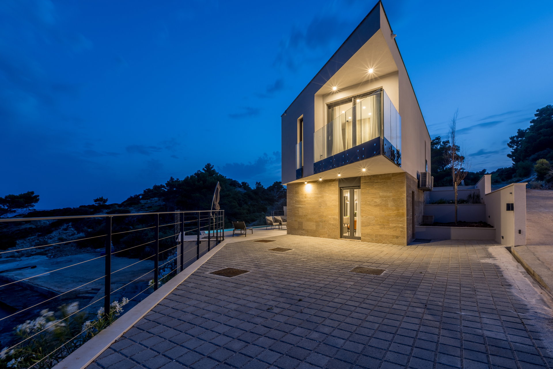 Beachfront Villa Fine Time with Pool II