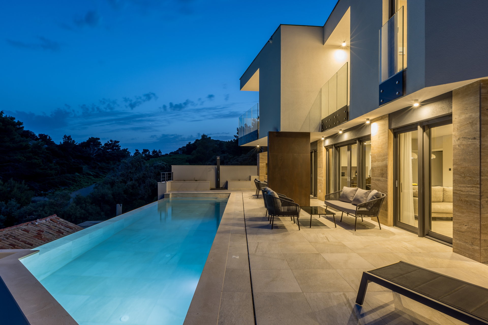 Beachfront Villa Fine Time with Pool II