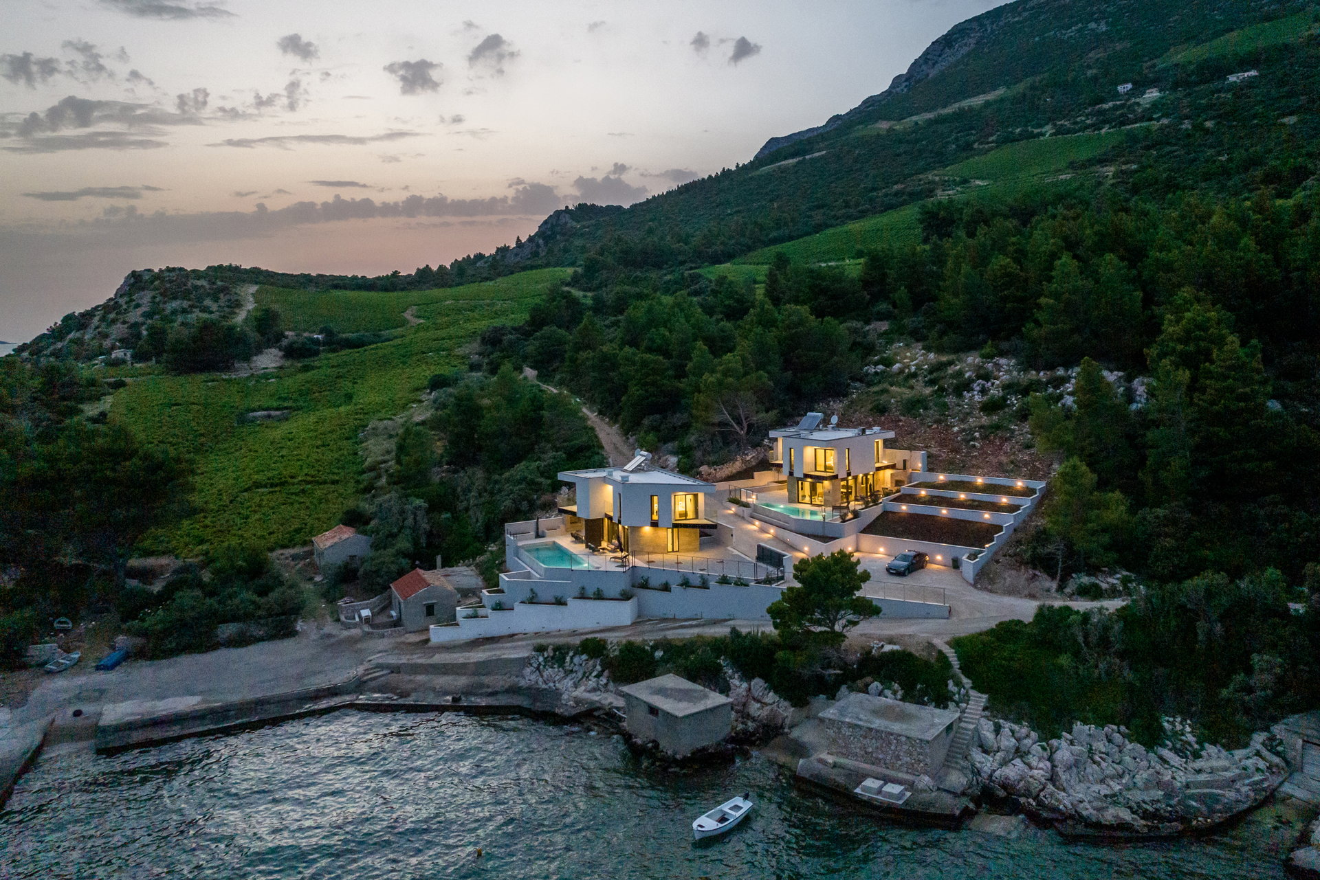 Beachfront Villa Fine Time with Pool II