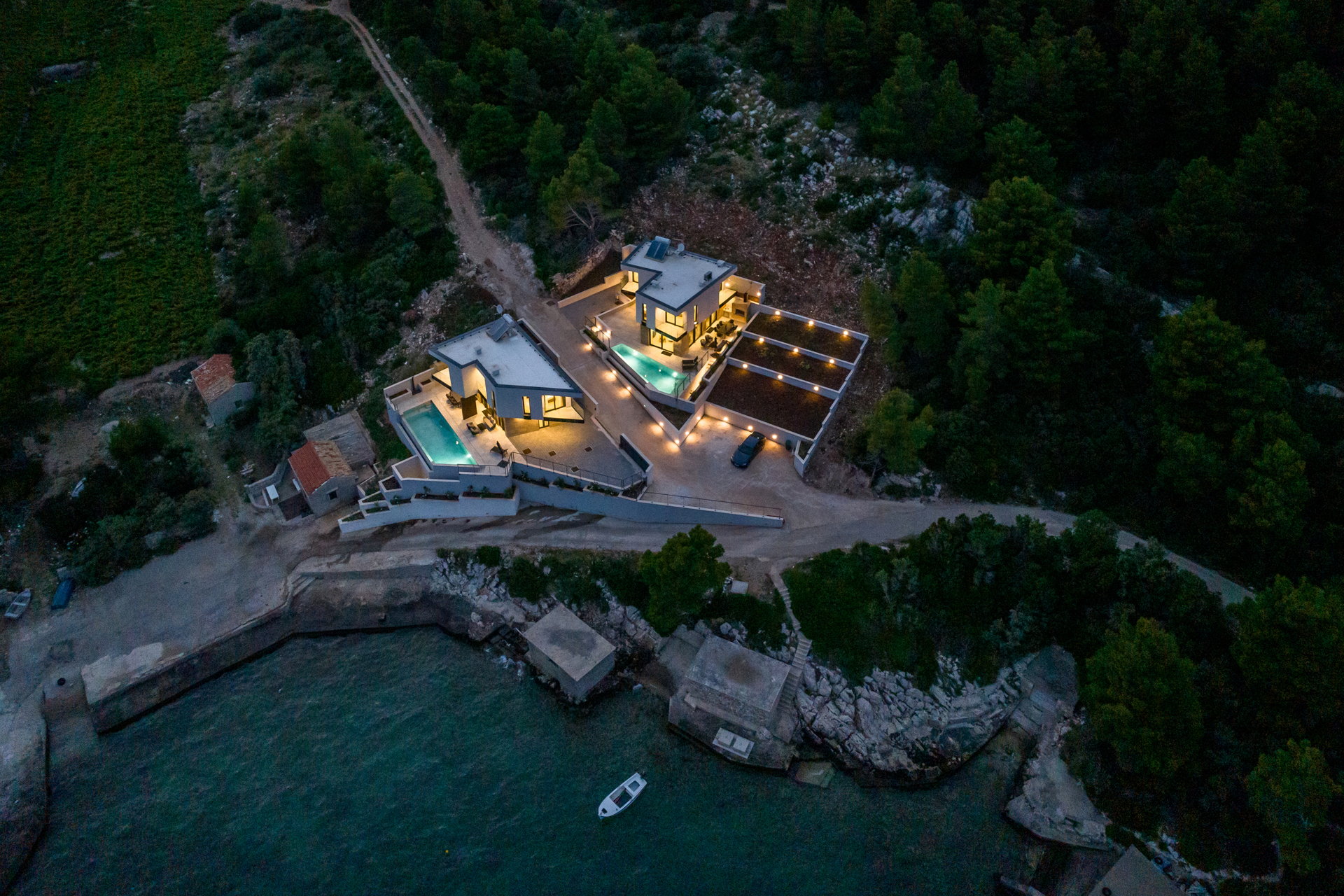 Beachfront Villa Fine Time with Pool II