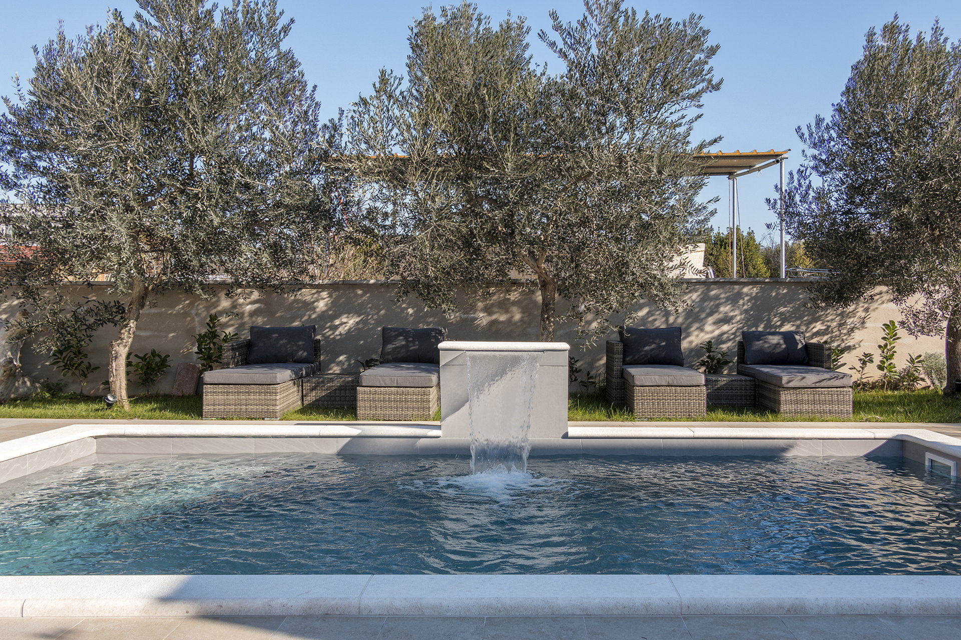 Luxury Villa Floral Elegance with Pool