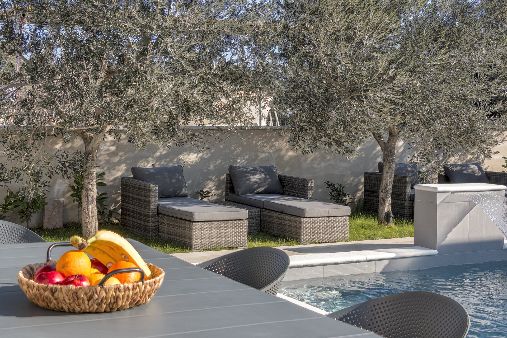 Luxury Villa Floral Elegance with Pool