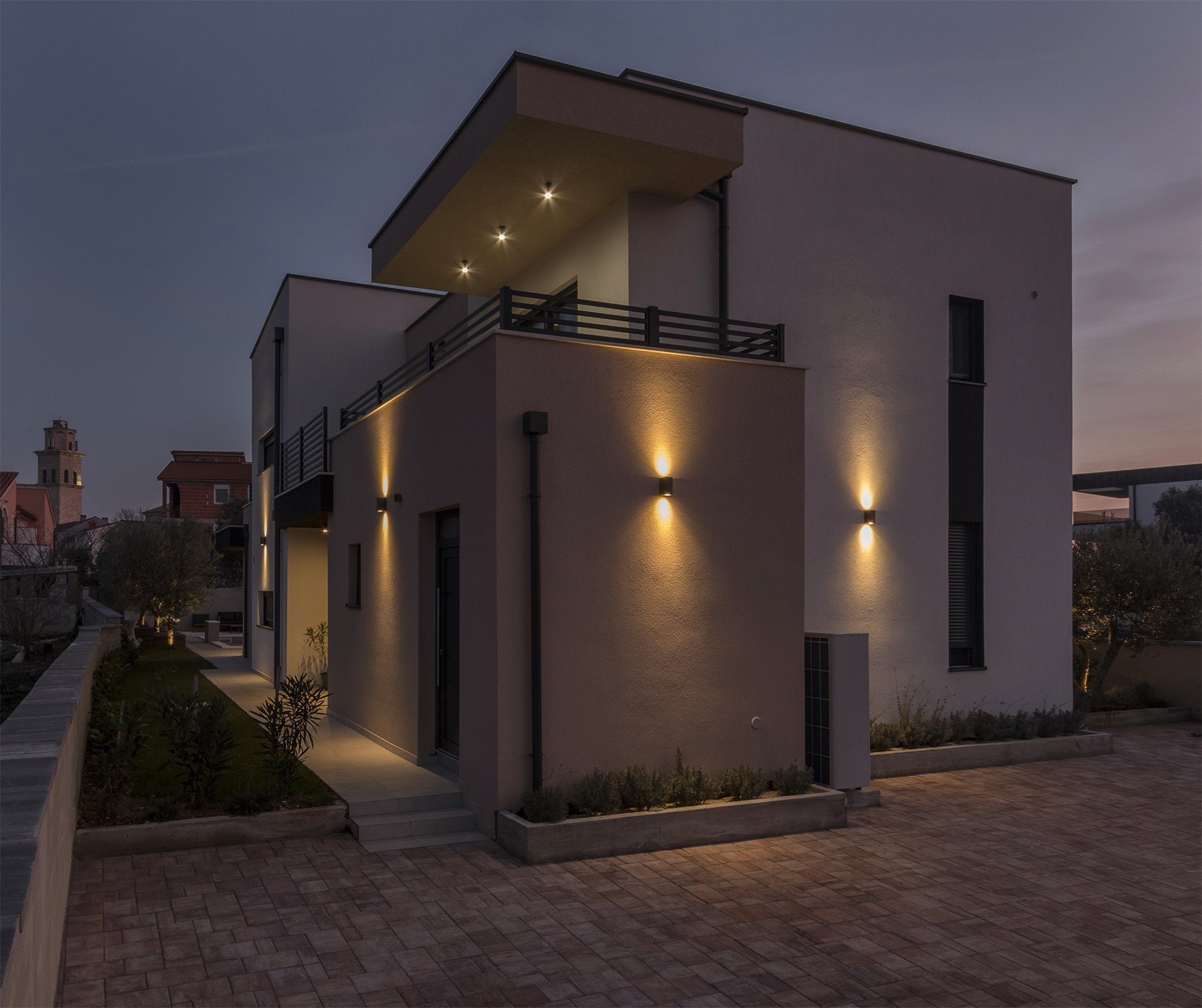 Luxury Villa Floral Elegance with Pool