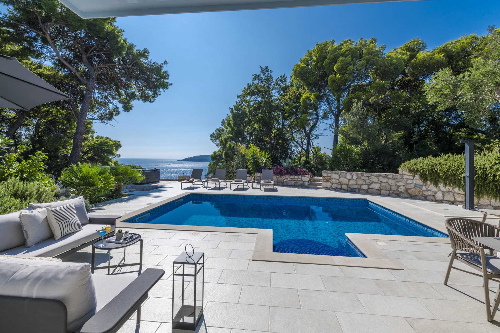 Villa Vivid Sea with Pool