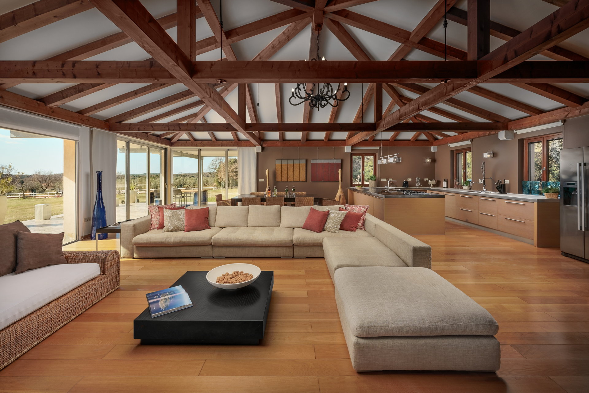 Villa Famoso with Pool