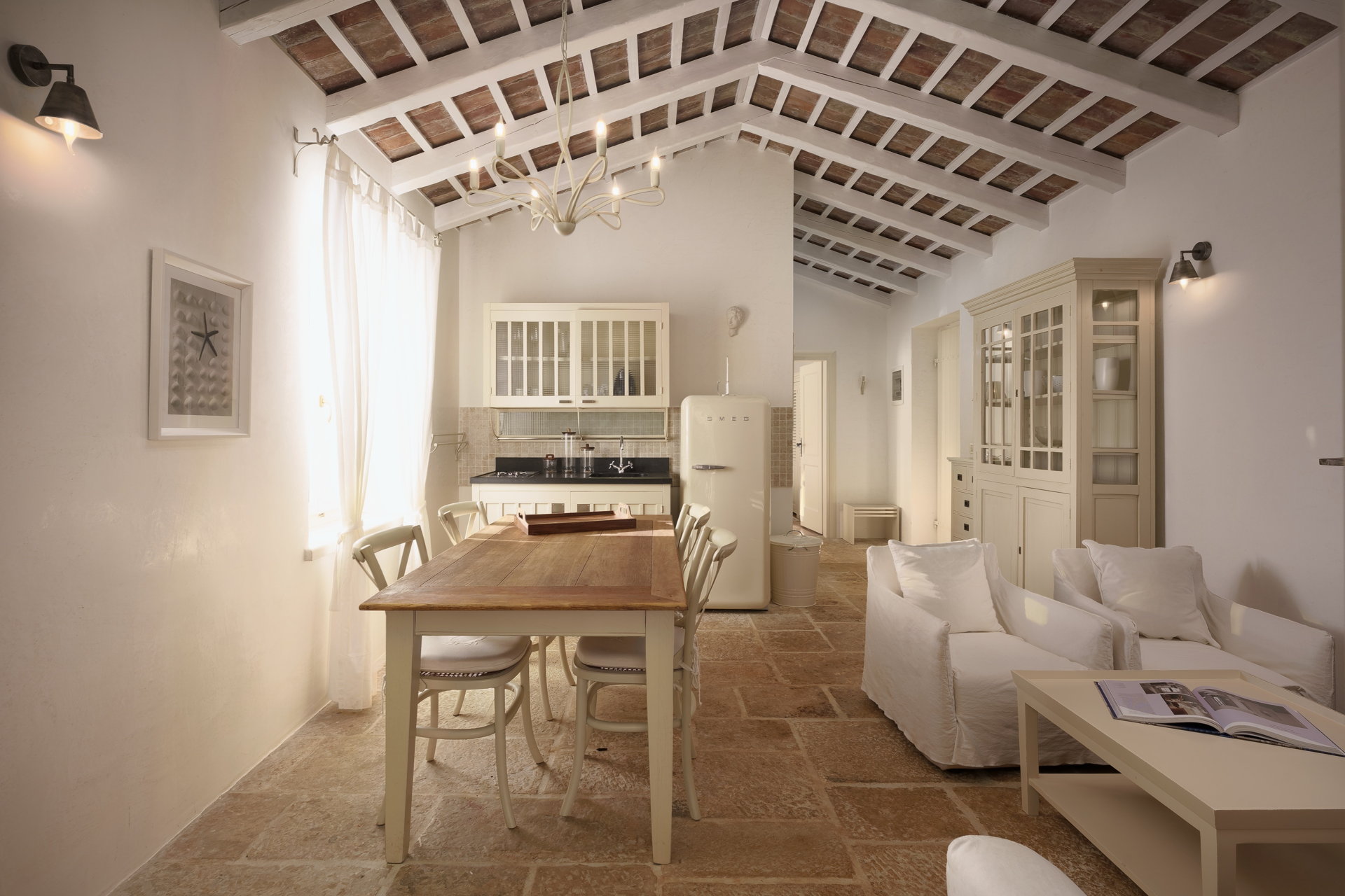 Villa Famoso with Pool