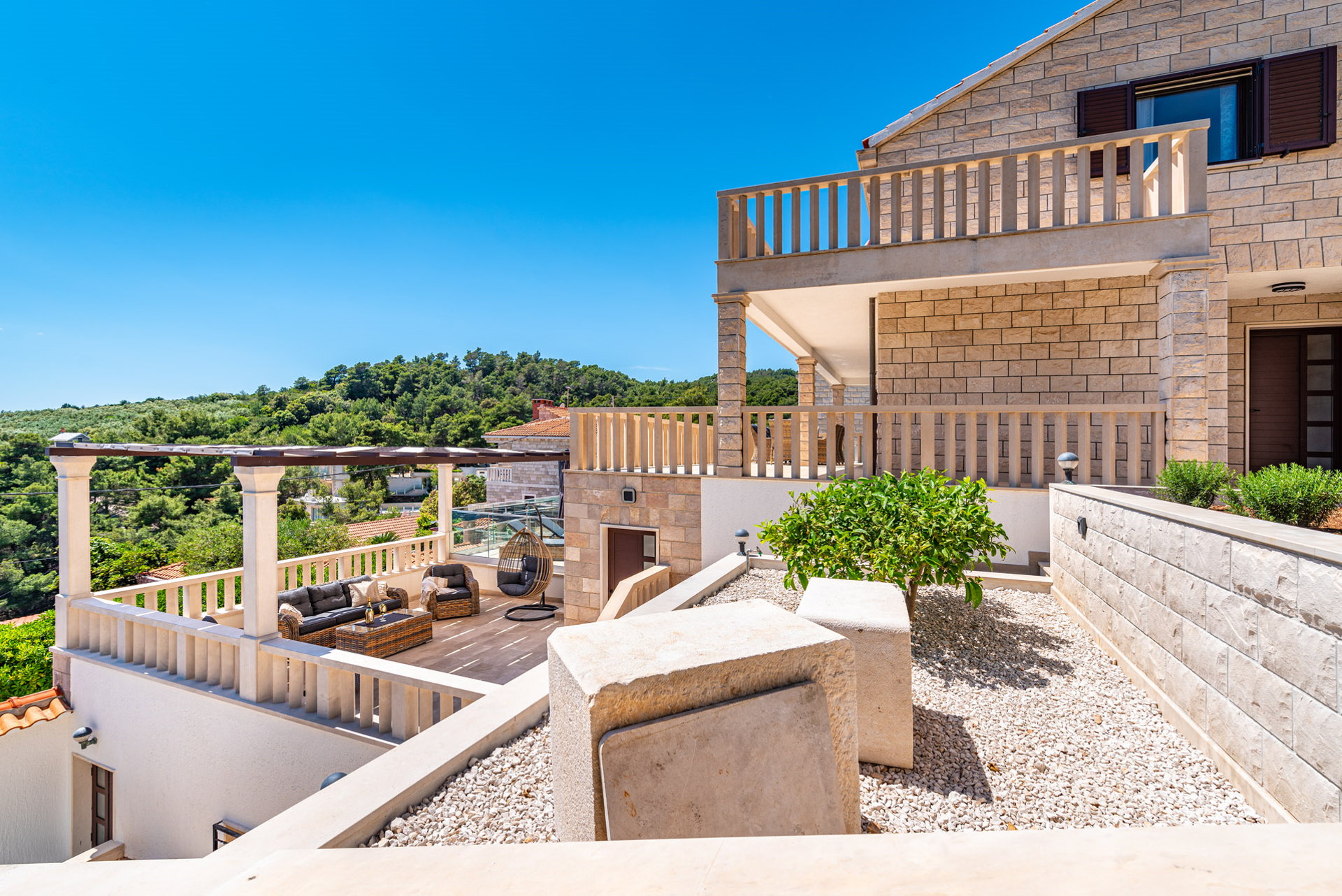 Villa Sailing Blue with Pool