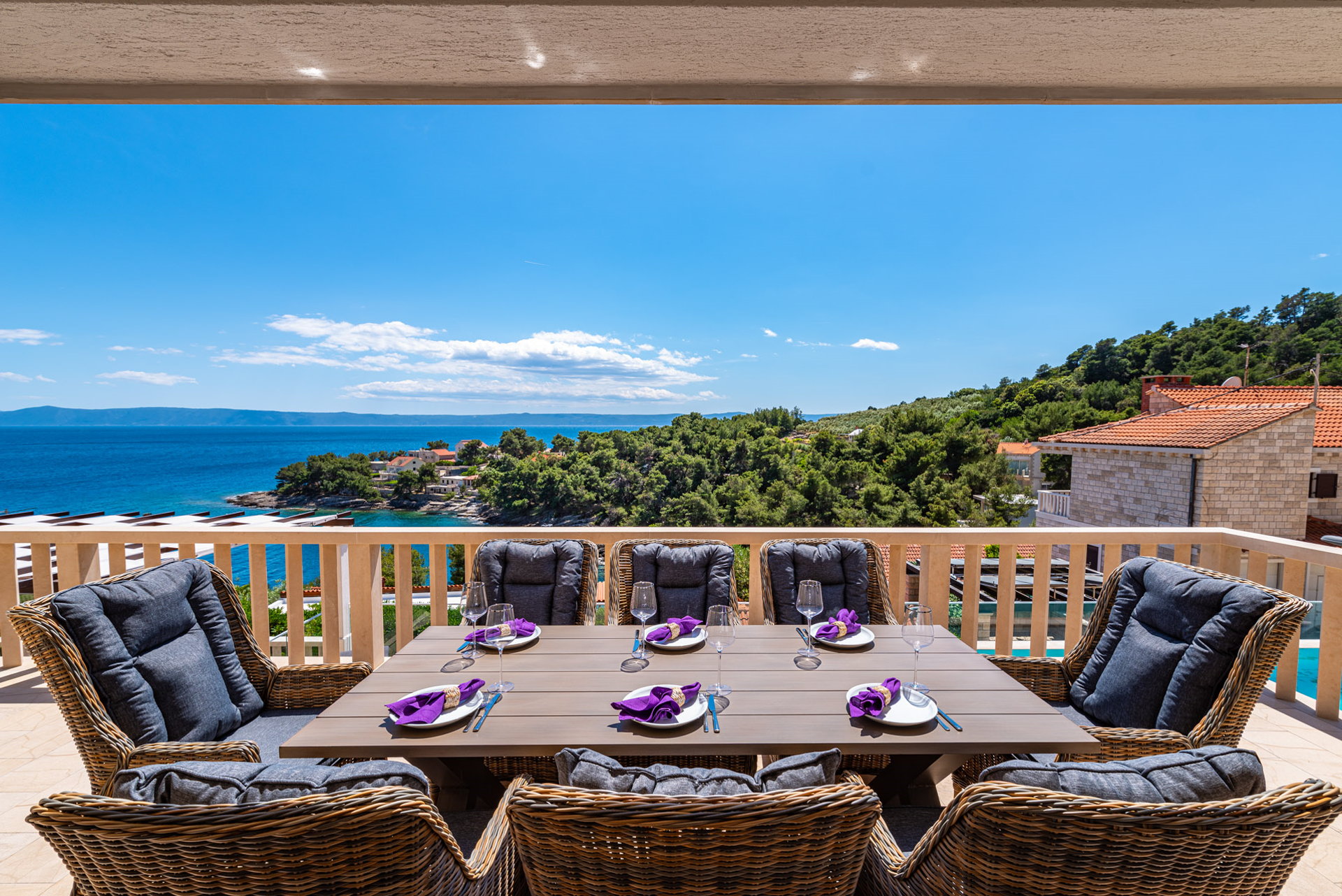 Villa Sailing Blue with Pool